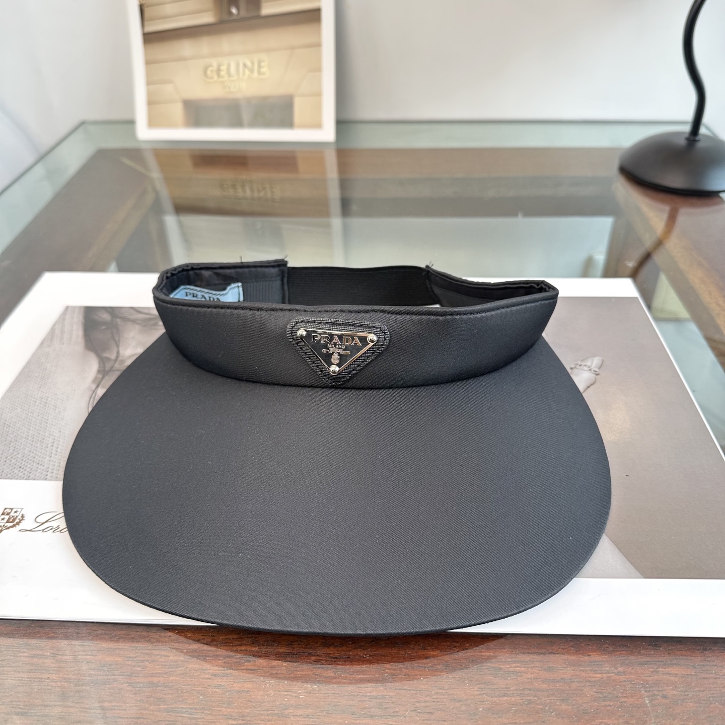 Prada 普拉达空顶帽