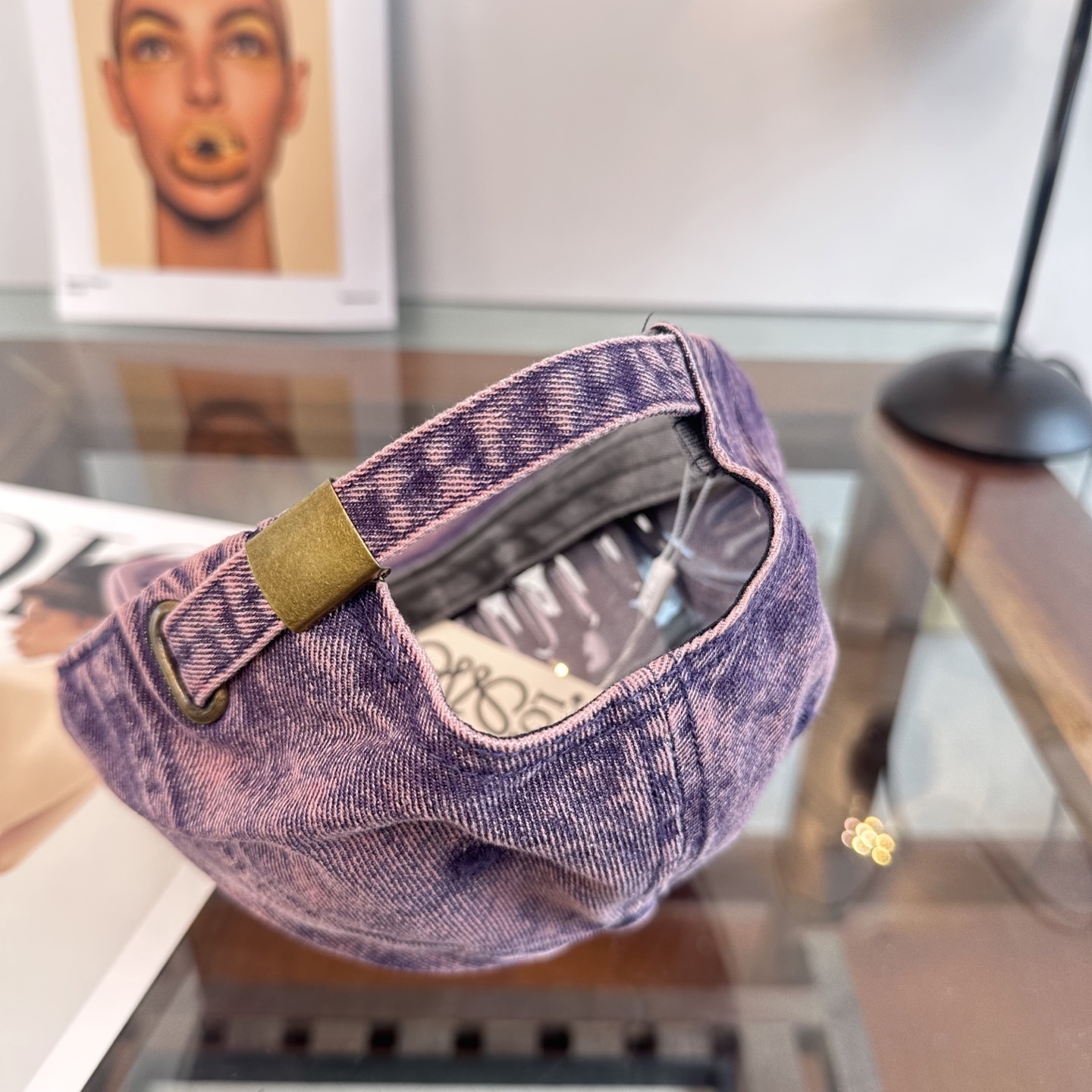Loewe罗意威26春棒球们颜值担当，遮阳挡风的四季款，闭眼入不会撞款喔！版型挺阔 面料很好喔
