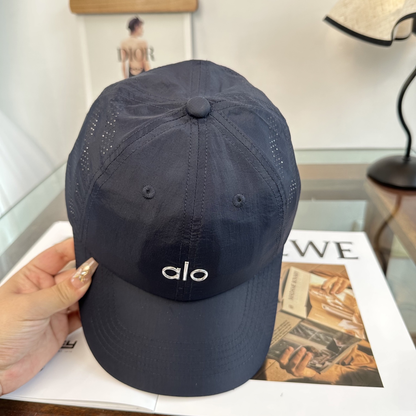 Alo 🔥爆款 新款棒球帽定制面料，简约时尚更透气，超火爆现货秒发