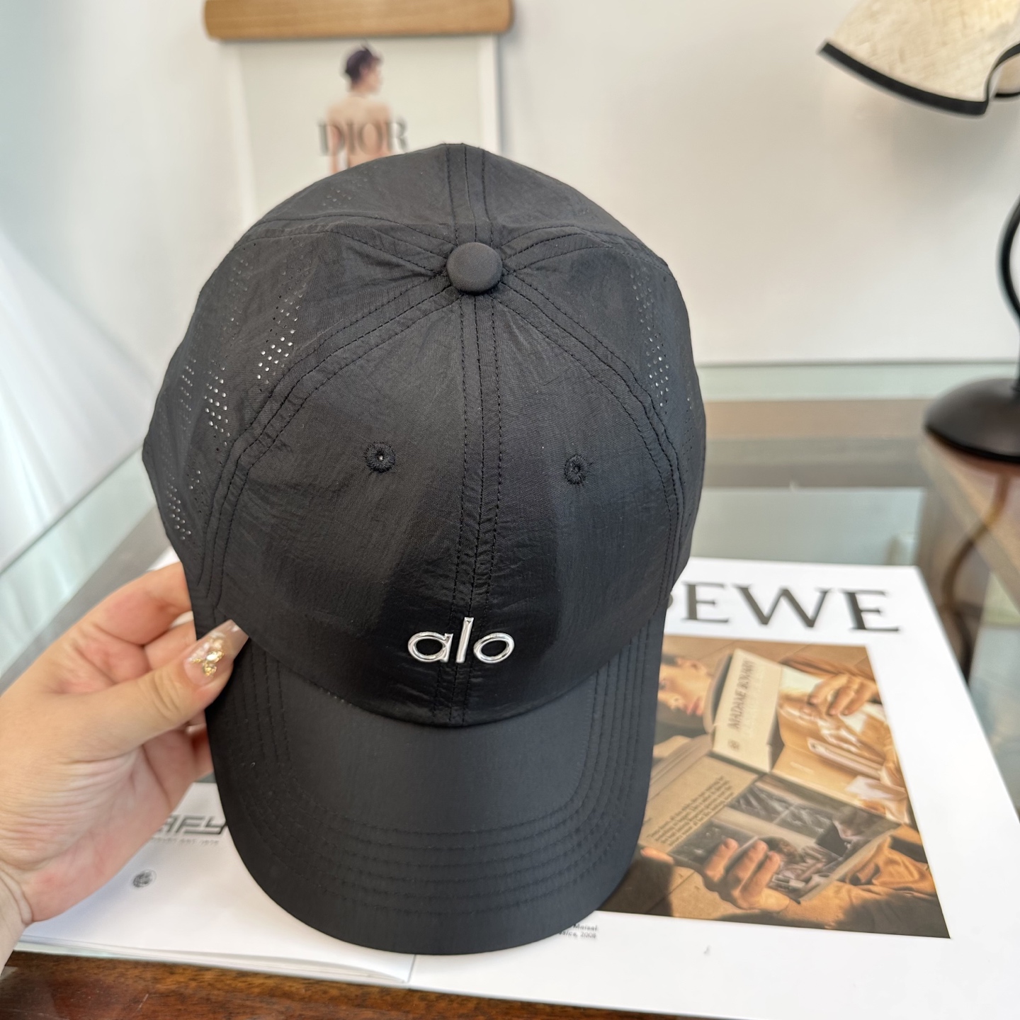Alo 🔥爆款 新款棒球帽定制面料，简约时尚更透气，超火爆现货秒发