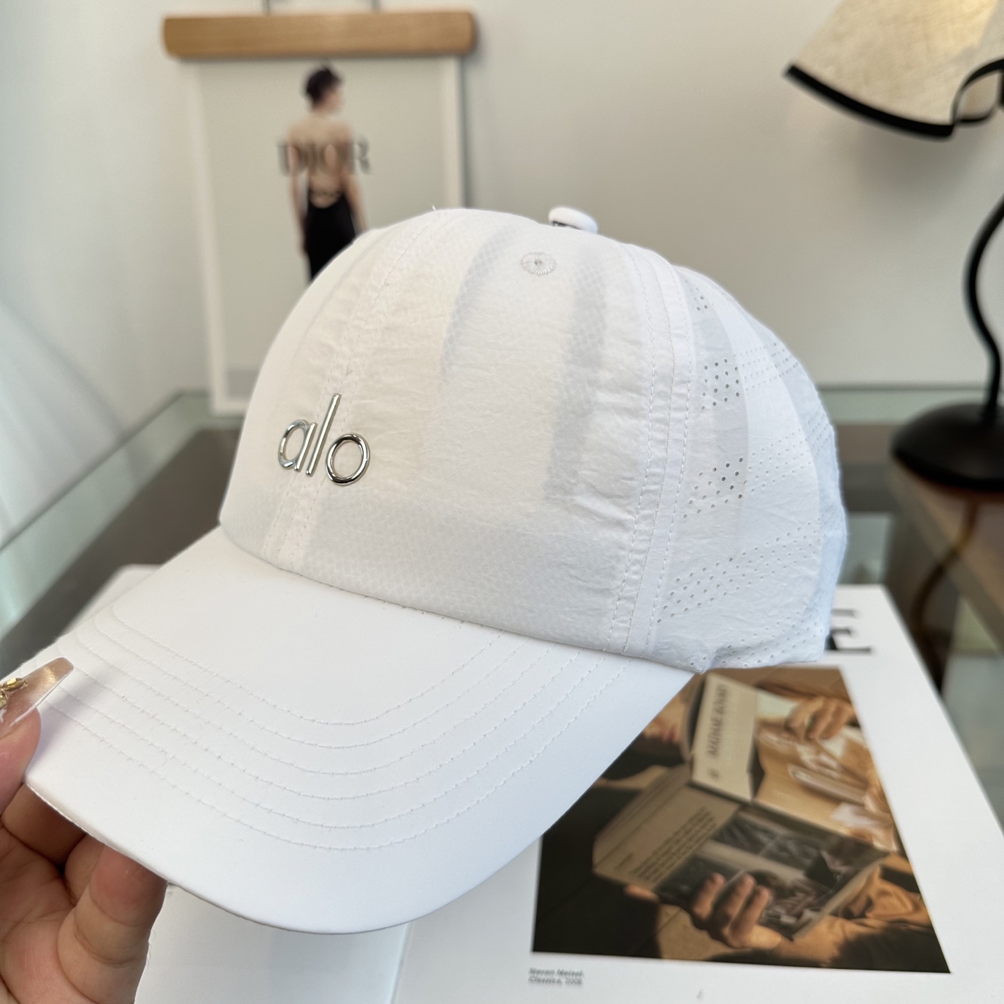 Alo 🔥爆款 新款棒球帽定制面料，简约时尚更透气，超火爆现货秒发