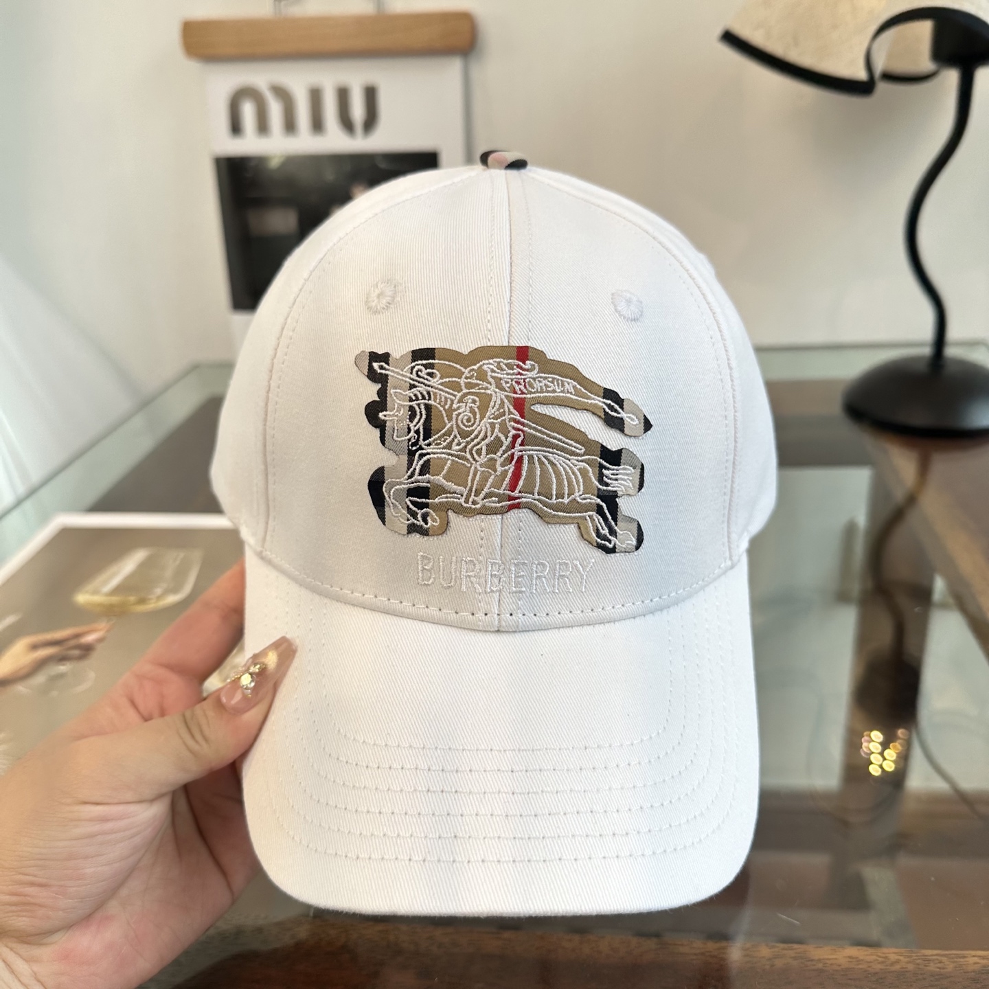 巴宝莉BURBERRY官网同步上线 韩版新款英伦风定制款1:1原单品质 男女通用棒球帽 美邦工艺 高版品