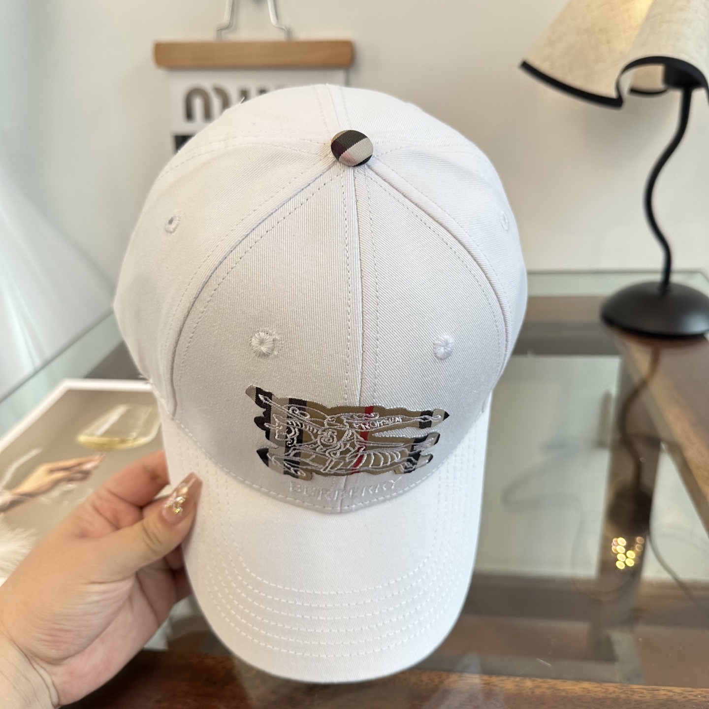 巴宝莉BURBERRY官网同步上线 韩版新款英伦风定制款1:1原单品质 男女通用棒球帽 美邦工艺 高版品