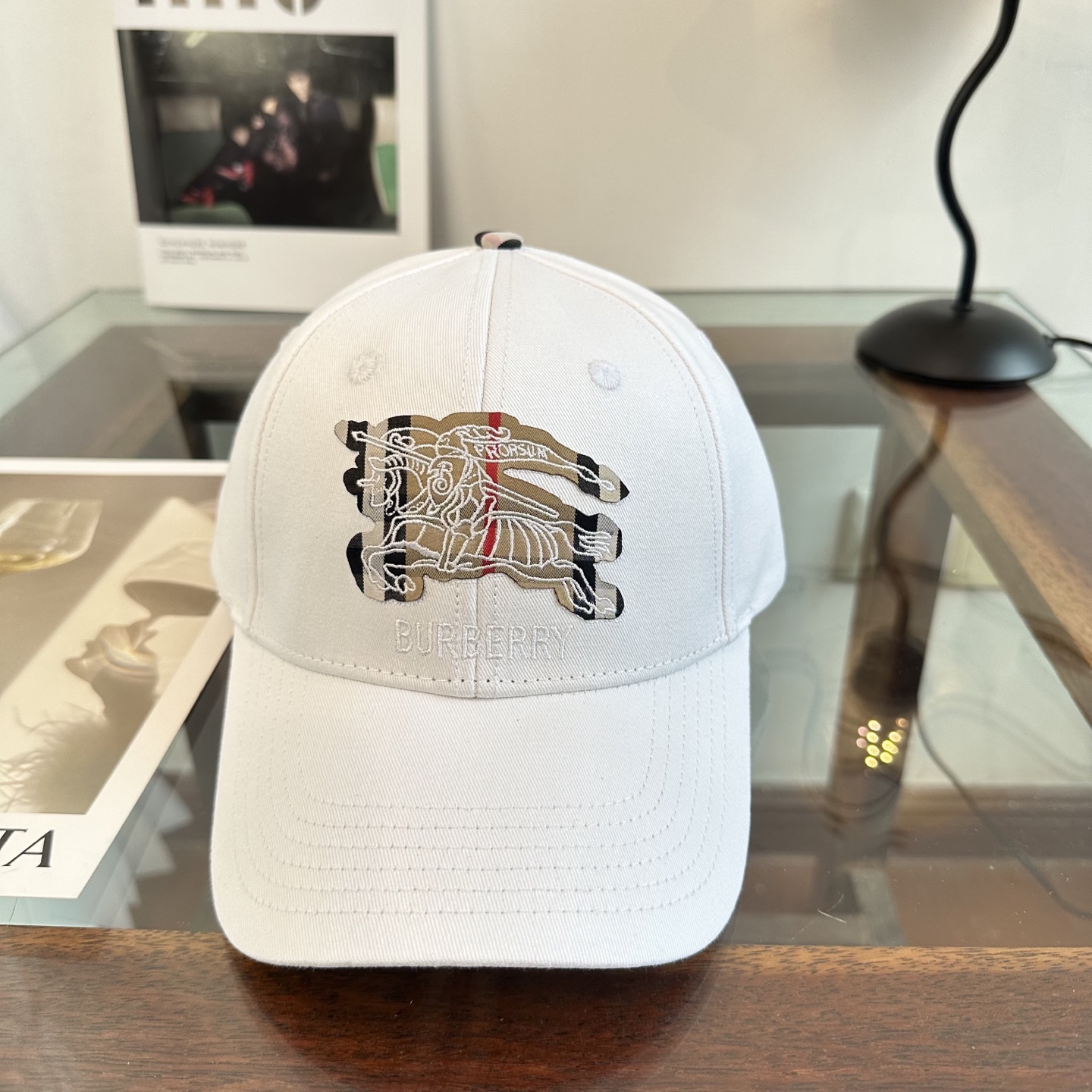巴宝莉BURBERRY官网同步上线 韩版新款英伦风定制款1:1原单品质 男女通用棒球帽 美邦工艺 高版品