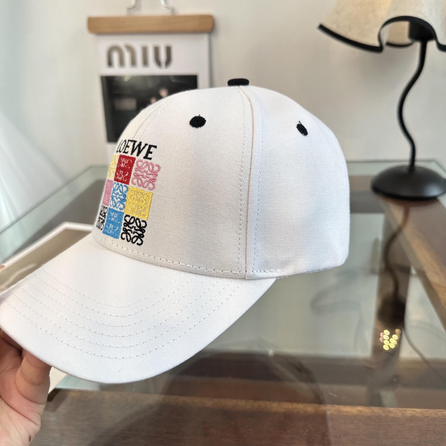LOEWE【罗意威】新款刺绣棒球帽，专柜同步出货，大牌款超好搭配，赶紧入手
