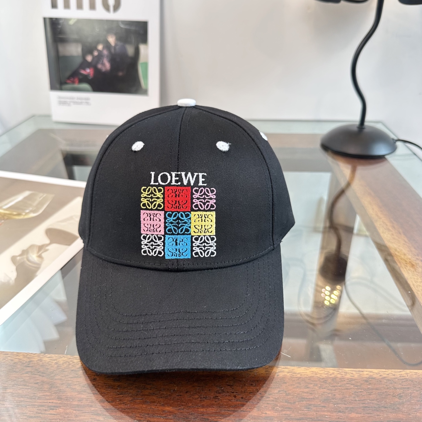 LOEWE【罗意威】新款刺绣棒球帽，专柜同步出货，大牌款超好搭配，赶紧入手