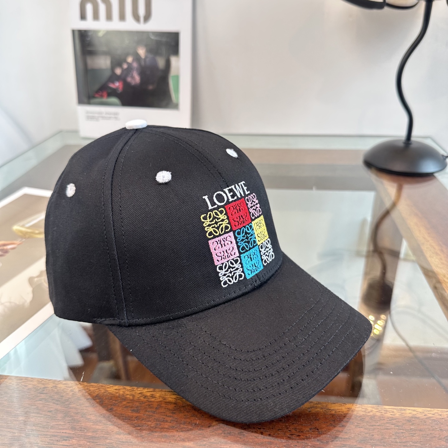 LOEWE【罗意威】新款刺绣棒球帽，专柜同步出货，大牌款超好搭配，赶紧入手