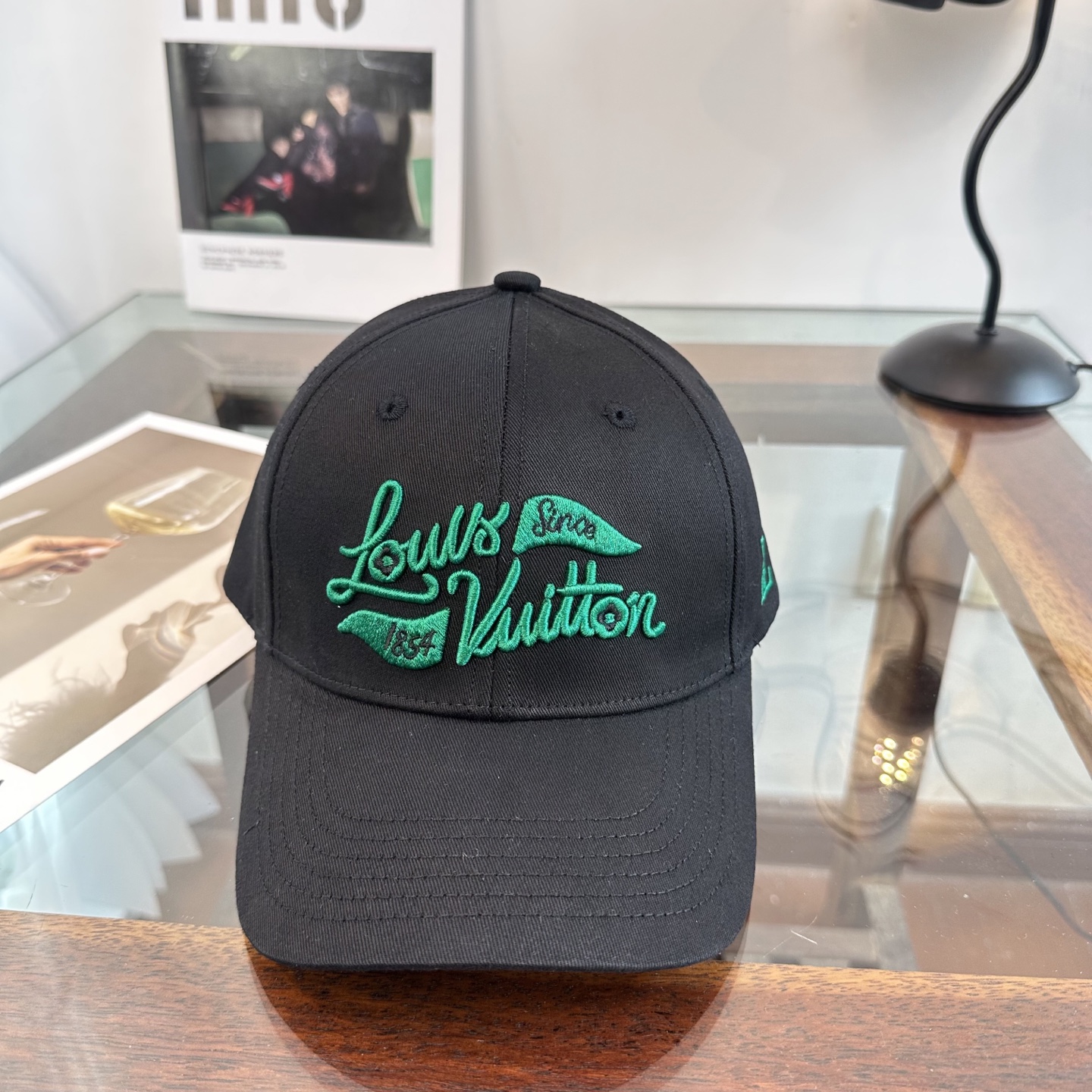 🧢路易威登棒球帽 LouisVuitton😍新款LV棒球帽，重工打造♥️高端大气，百搭款🤗男女通用！