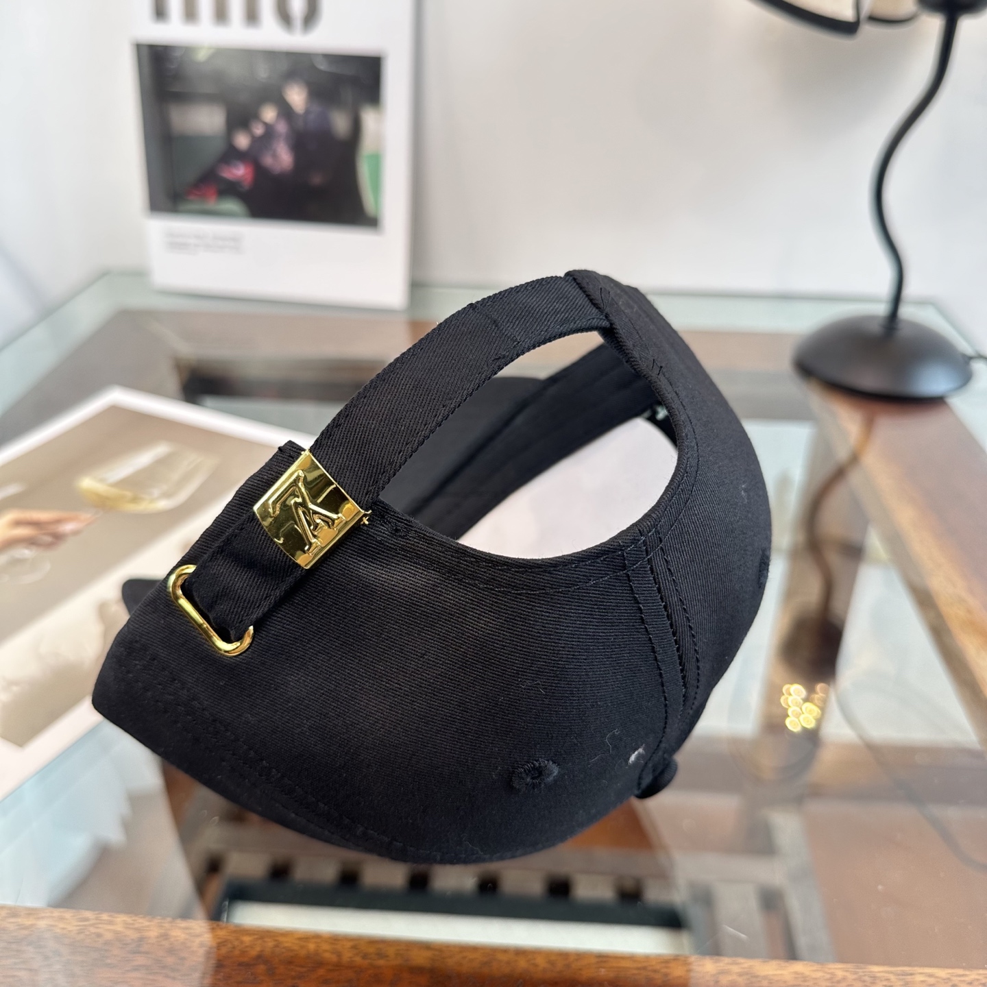 🧢路易威登棒球帽 LouisVuitton😍新款LV棒球帽，重工打造♥️高端大气，百搭款🤗男女通用！