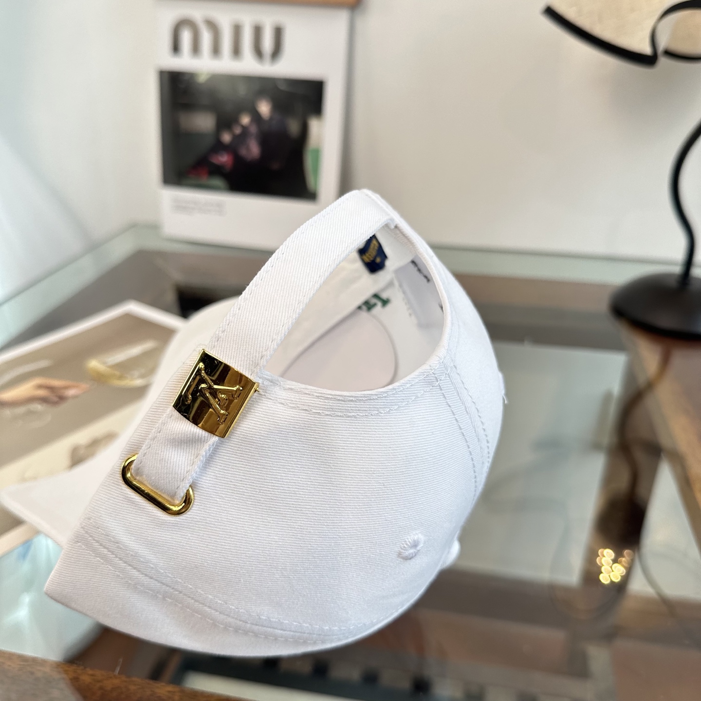🧢路易威登棒球帽 LouisVuitton😍新款LV棒球帽，重工打造♥️高端大气，百搭款🤗男女通用！