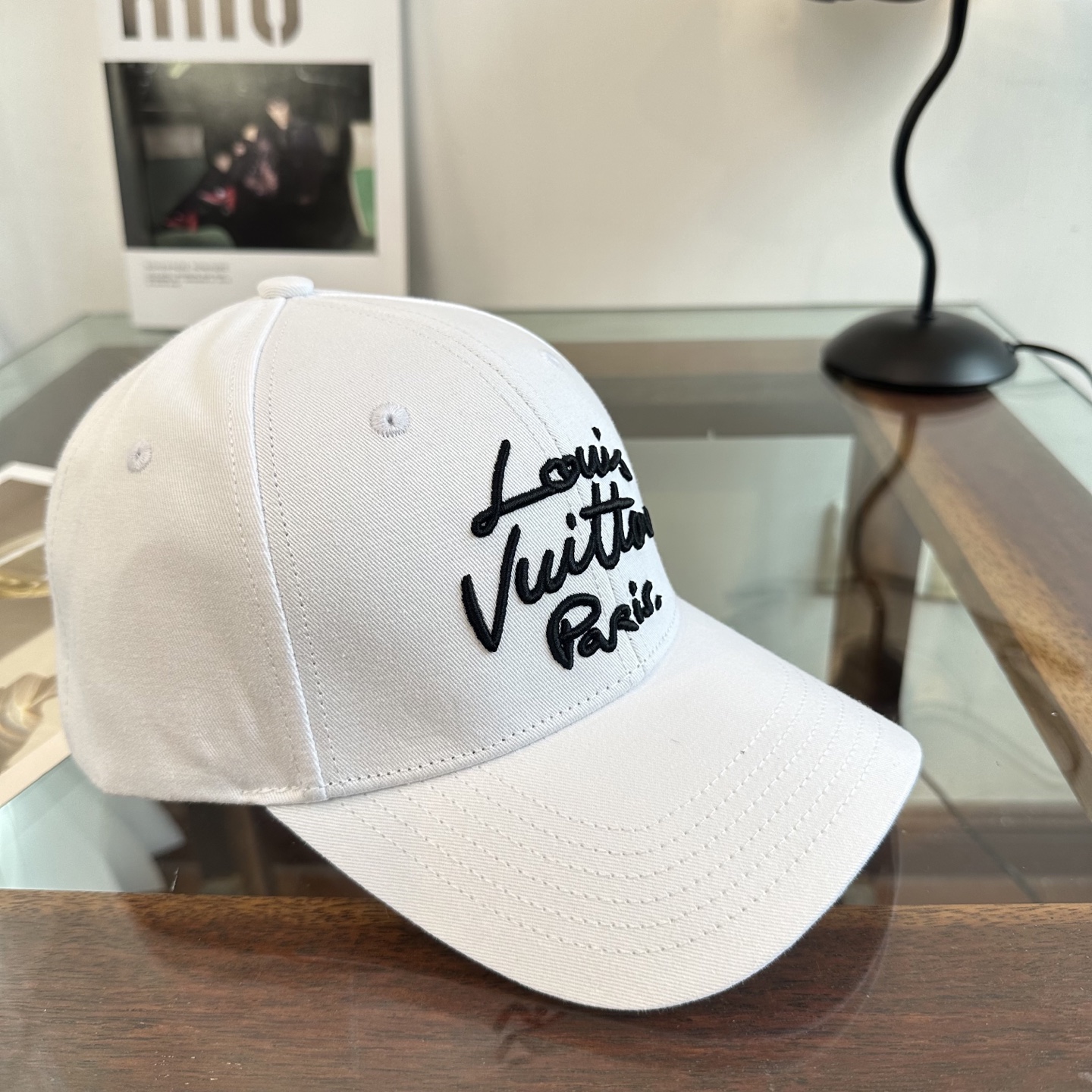 🧢路易威登棒球帽 LouisVuitton😍新款LV棒球帽，重工打造♥️高端大气，百搭款🤗男女通用！