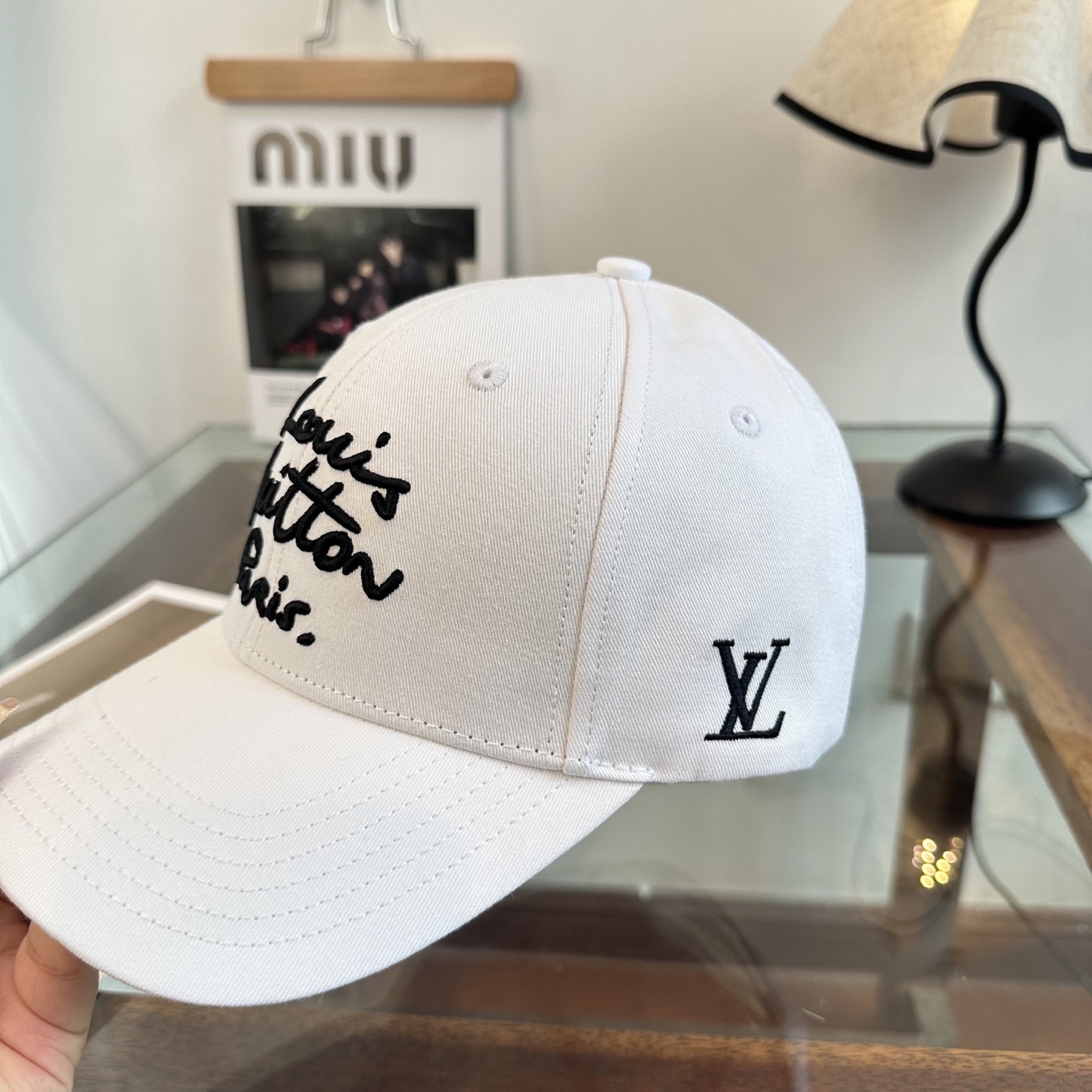 🧢路易威登棒球帽 LouisVuitton😍新款LV棒球帽，重工打造♥️高端大气，百搭款🤗男女通用！