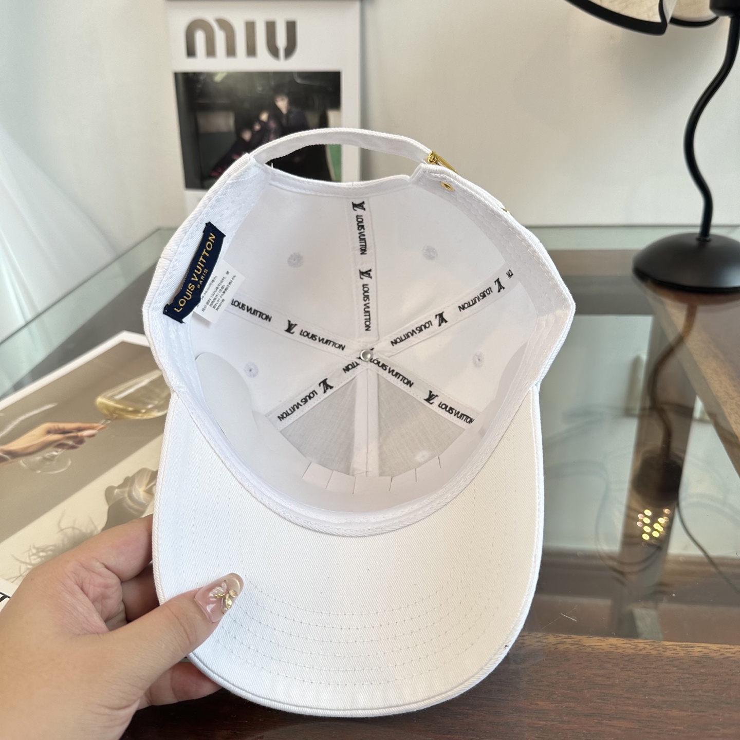 🧢路易威登棒球帽 LouisVuitton😍新款LV棒球帽，重工打造♥️高端大气，百搭款🤗男女通用！