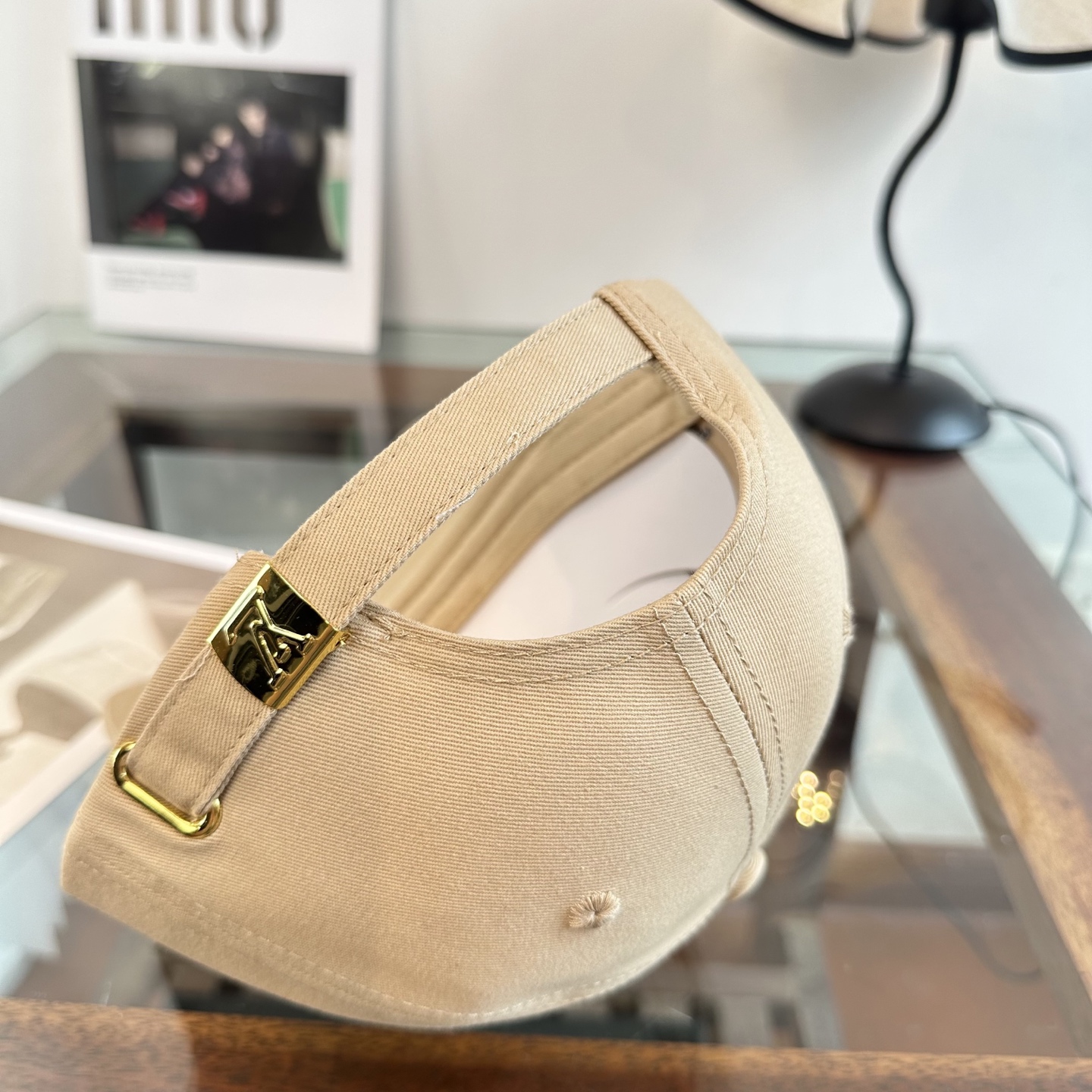 🧢路易威登棒球帽 LouisVuitton😍新款LV棒球帽，重工打造♥️高端大气，百搭款🤗男女通用！