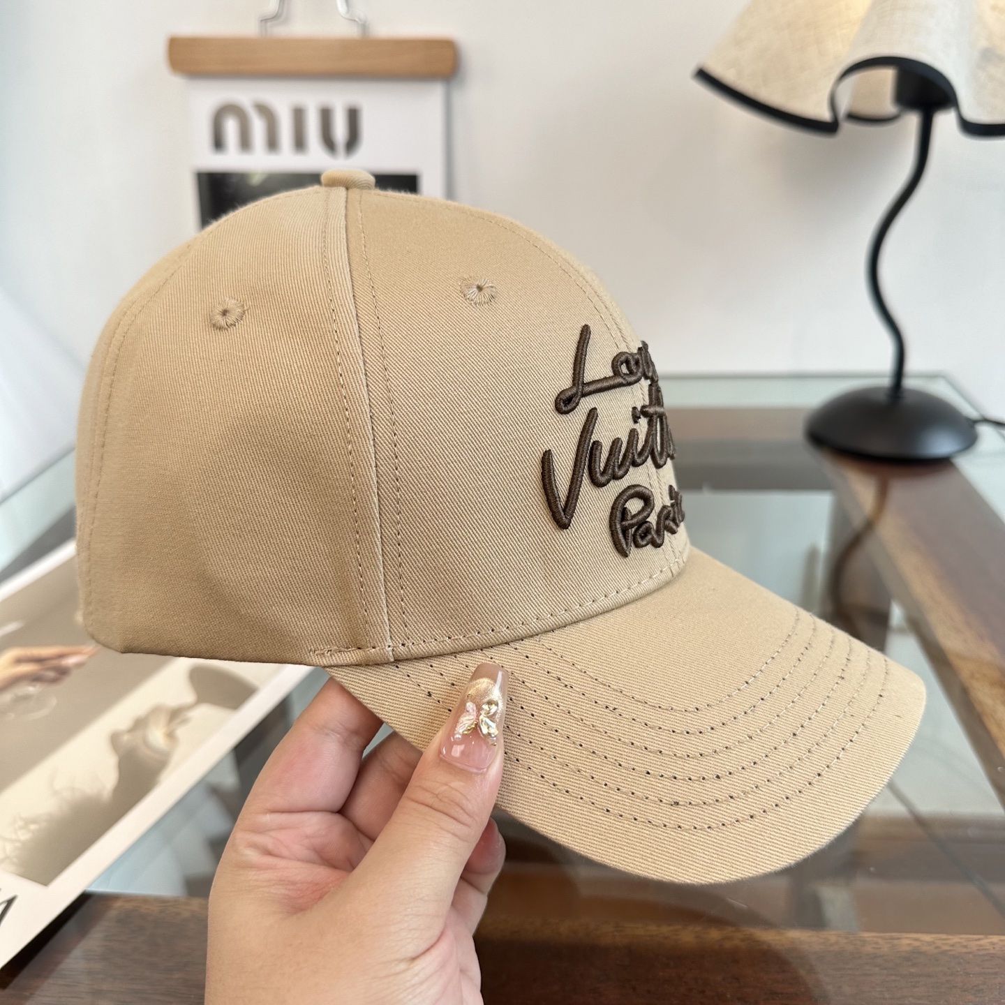 🧢路易威登棒球帽 LouisVuitton😍新款LV棒球帽，重工打造♥️高端大气，百搭款🤗男女通用！