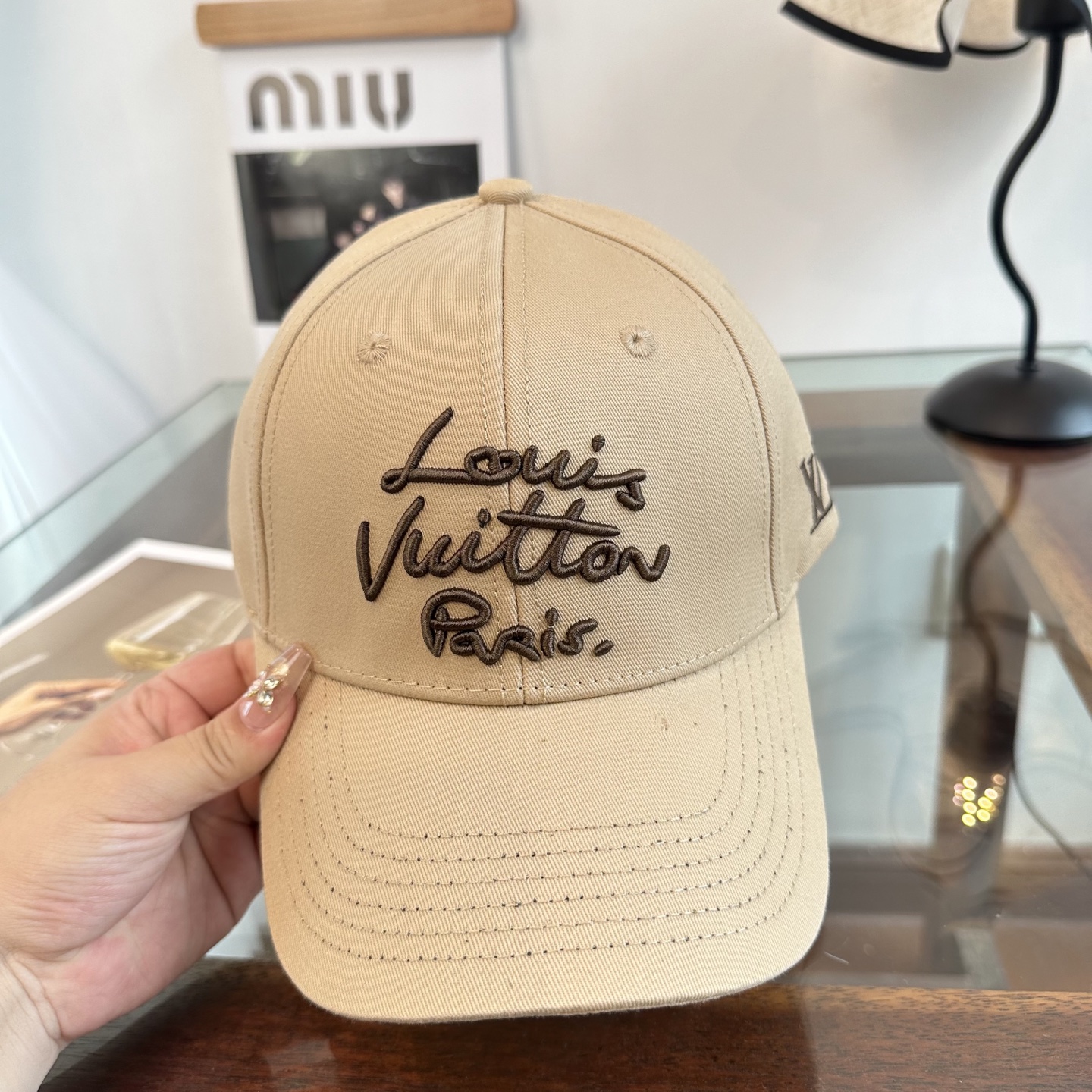 🧢路易威登棒球帽 LouisVuitton😍新款LV棒球帽，重工打造♥️高端大气，百搭款🤗男女通用！