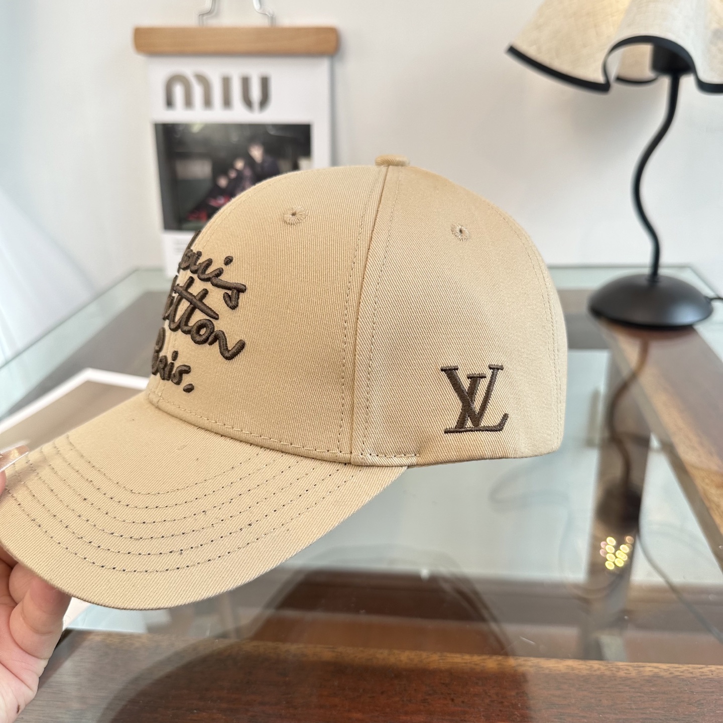 🧢路易威登棒球帽 LouisVuitton😍新款LV棒球帽，重工打造♥️高端大气，百搭款🤗男女通用！