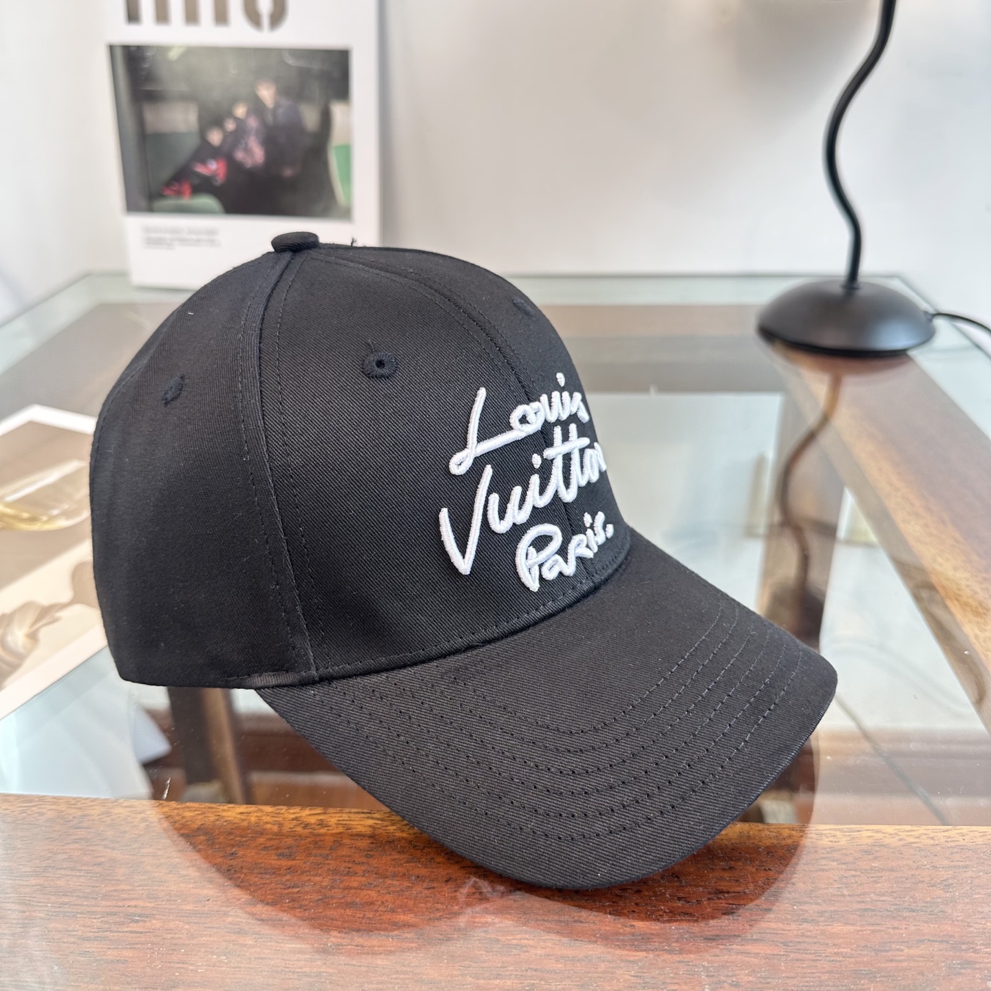 🧢路易威登棒球帽 LouisVuitton😍新款LV棒球帽，重工打造♥️高端大气，百搭款🤗男女通用！