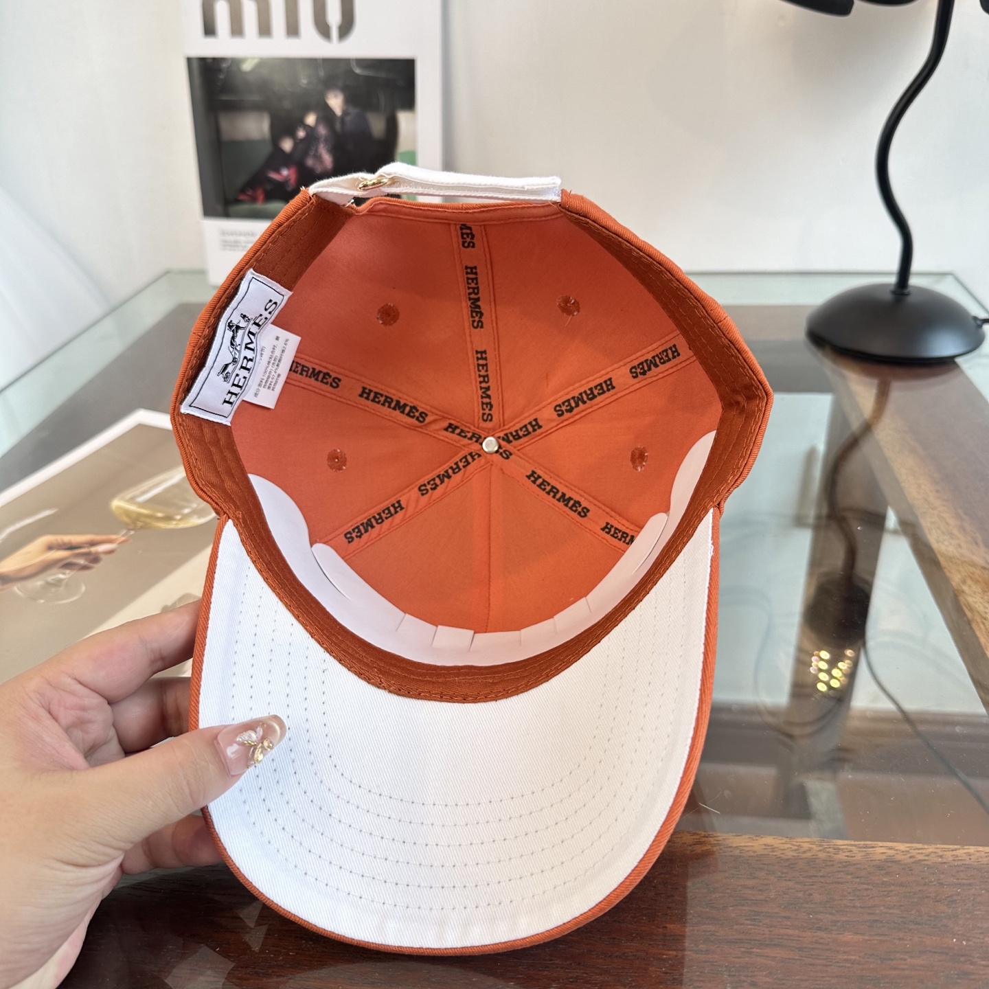 HERMÈS (爱马仕)最新款原单棒球帽 正品开模订制，做工细致，时尚帅气质量超赞！
