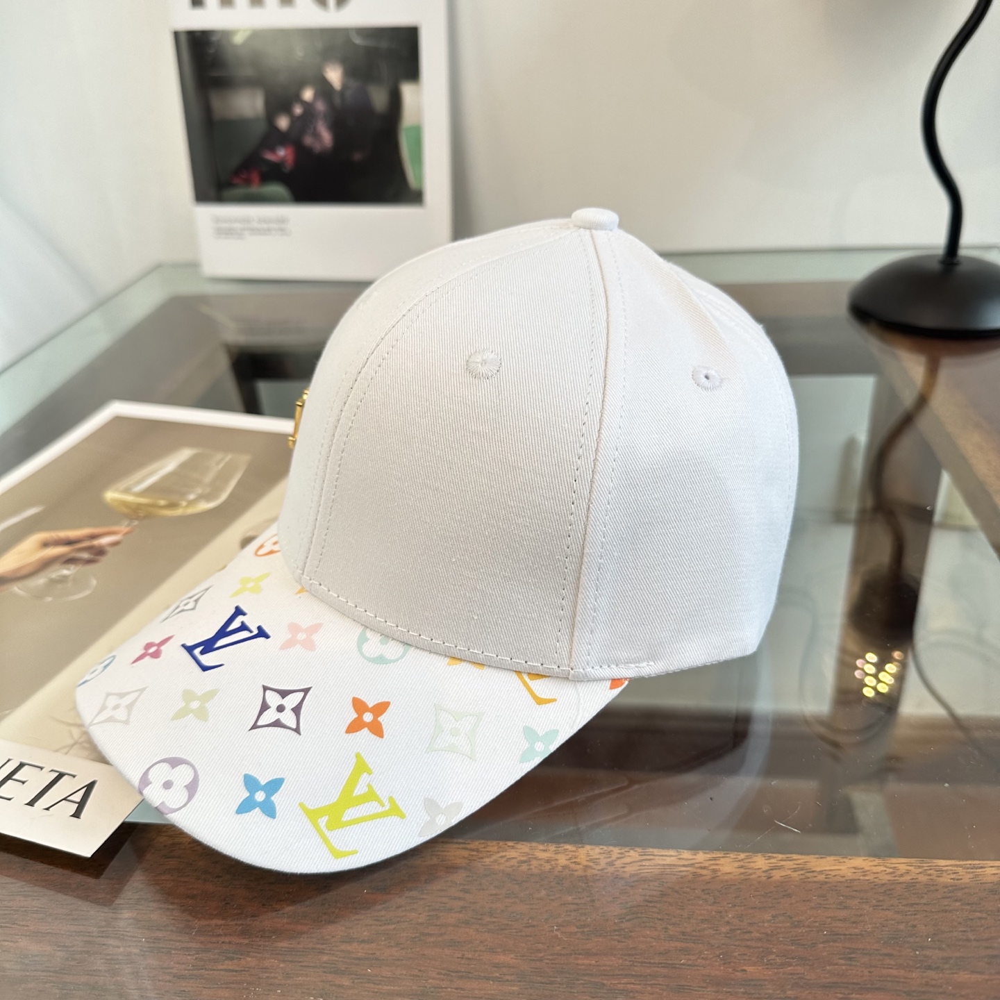 🧢路易威登棒球帽 LouisVuitton😍新款LV棒球帽，重工打造♥️高端大气，百搭款🤗男女通用！
