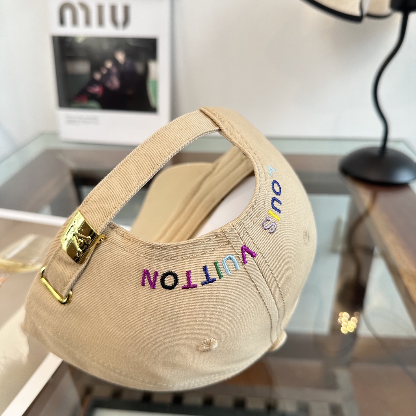 🧢路易威登棒球帽 LouisVuitton😍新款LV棒球帽，重工打造♥️高端大气，百搭款🤗男女通用！
