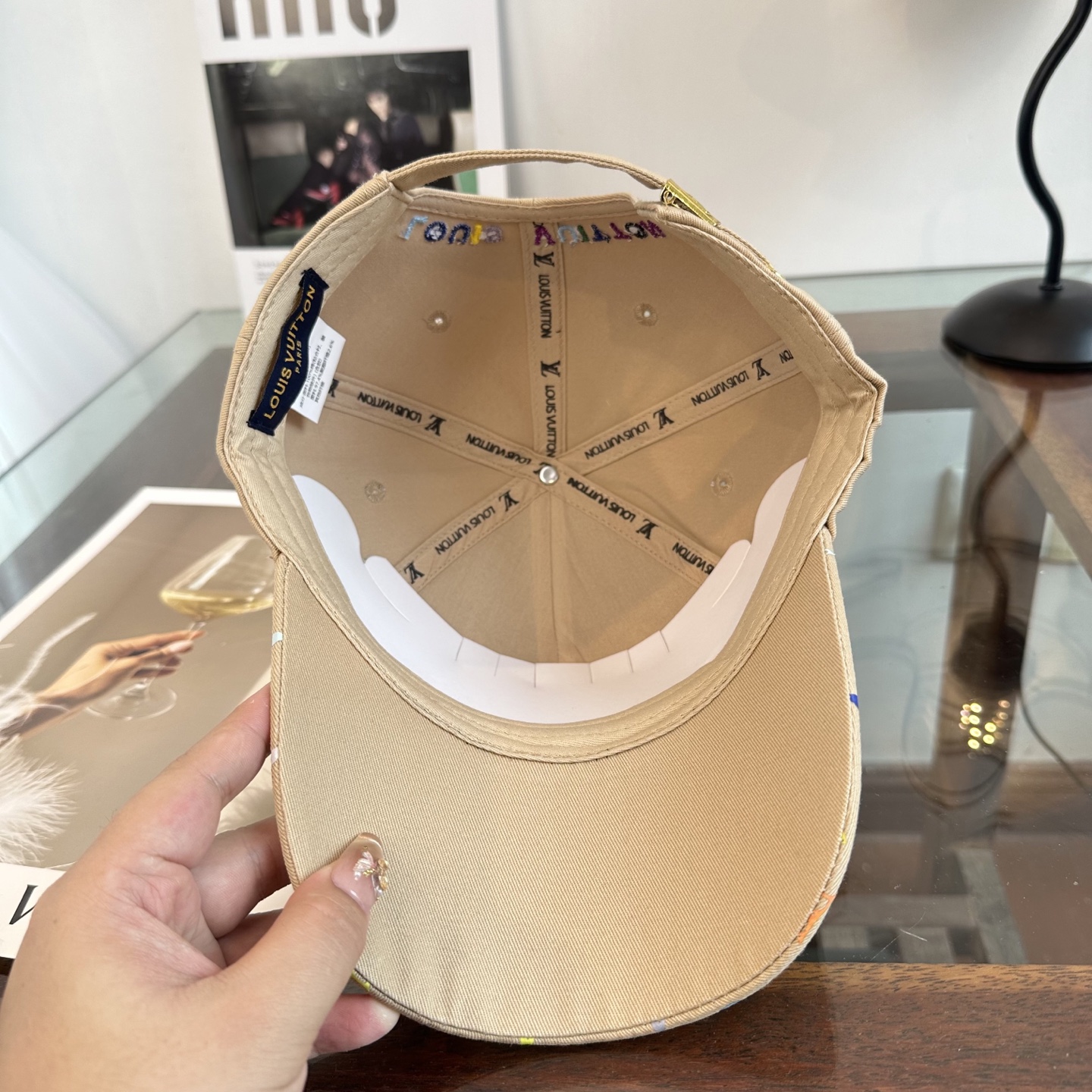 🧢路易威登棒球帽 LouisVuitton😍新款LV棒球帽，重工打造♥️高端大气，百搭款🤗男女通用！