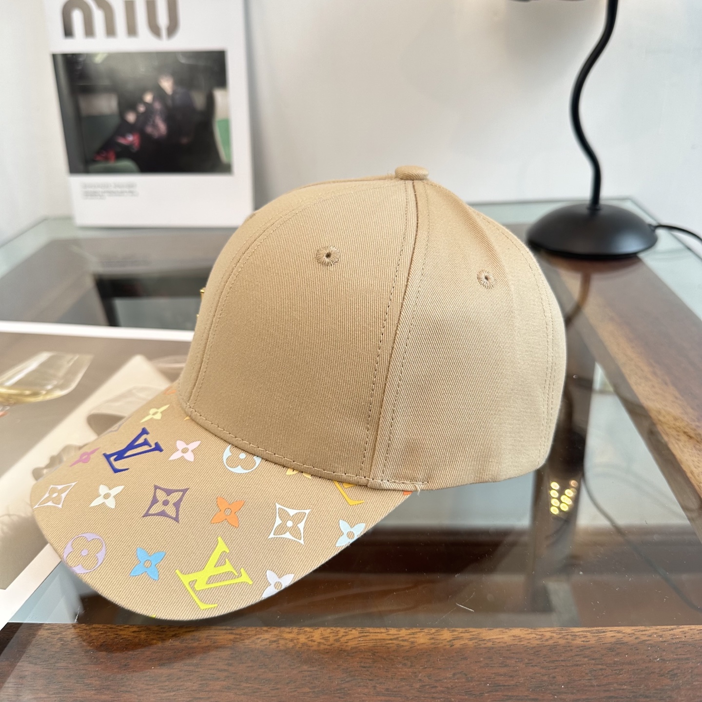 🧢路易威登棒球帽 LouisVuitton😍新款LV棒球帽，重工打造♥️高端大气，百搭款🤗男女通用！