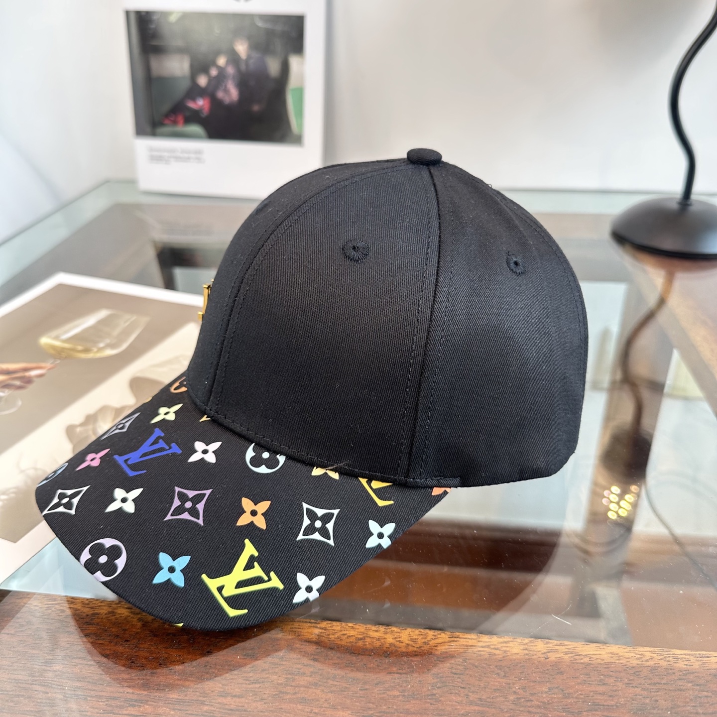 🧢路易威登棒球帽 LouisVuitton😍新款LV棒球帽，重工打造♥️高端大气，百搭款🤗男女通用！