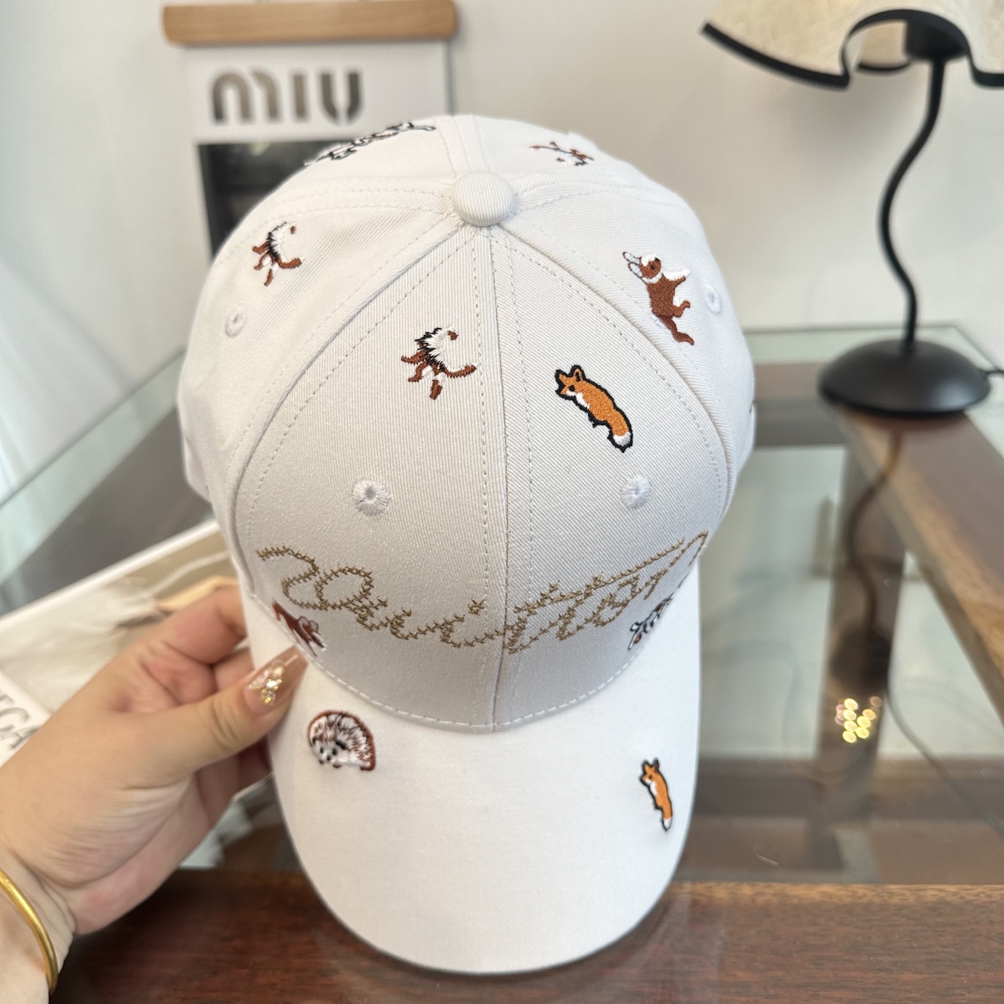 🧢路易威登棒球帽 LouisVuitton😍新款LV棒球帽，重工打造♥️高端大气，百搭款🤗男女通用！