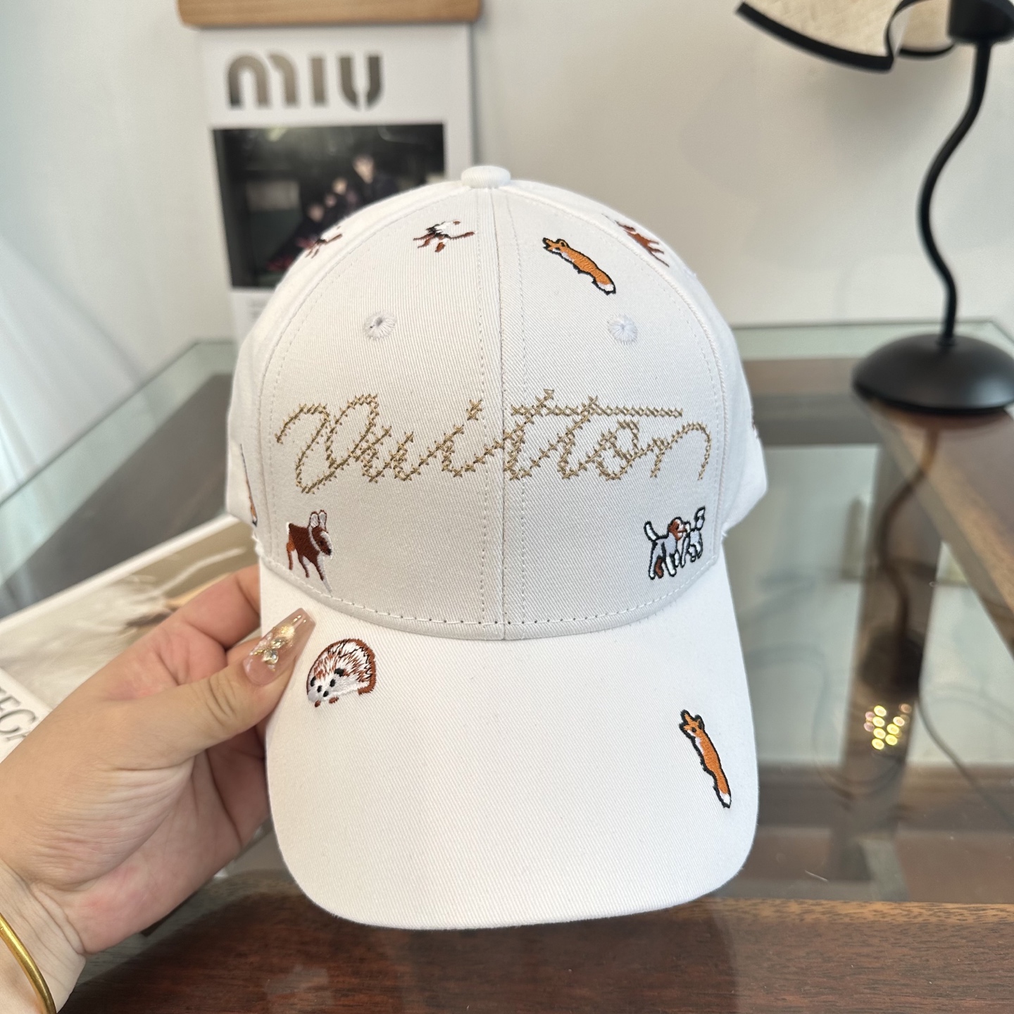 🧢路易威登棒球帽 LouisVuitton😍新款LV棒球帽，重工打造♥️高端大气，百搭款🤗男女通用！