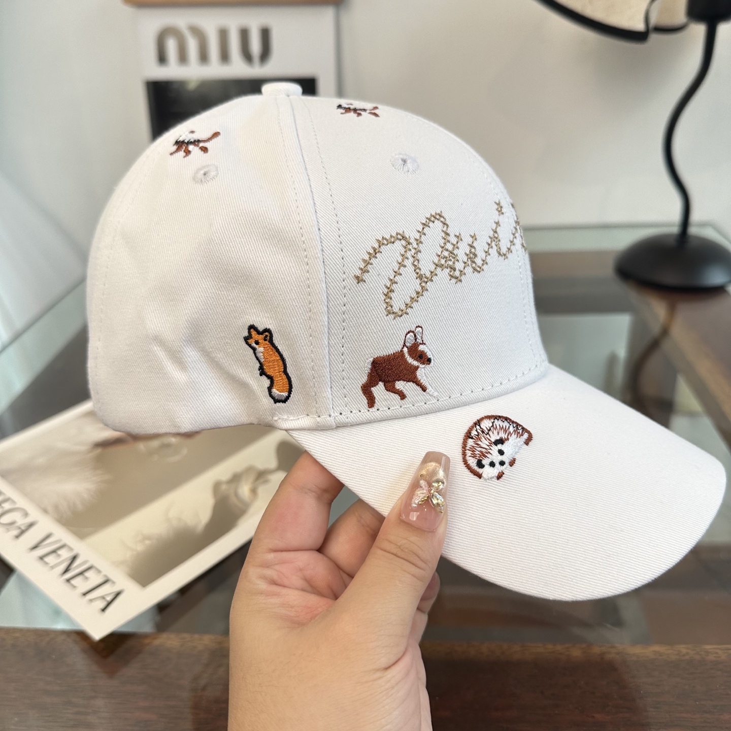 🧢路易威登棒球帽 LouisVuitton😍新款LV棒球帽，重工打造♥️高端大气，百搭款🤗男女通用！