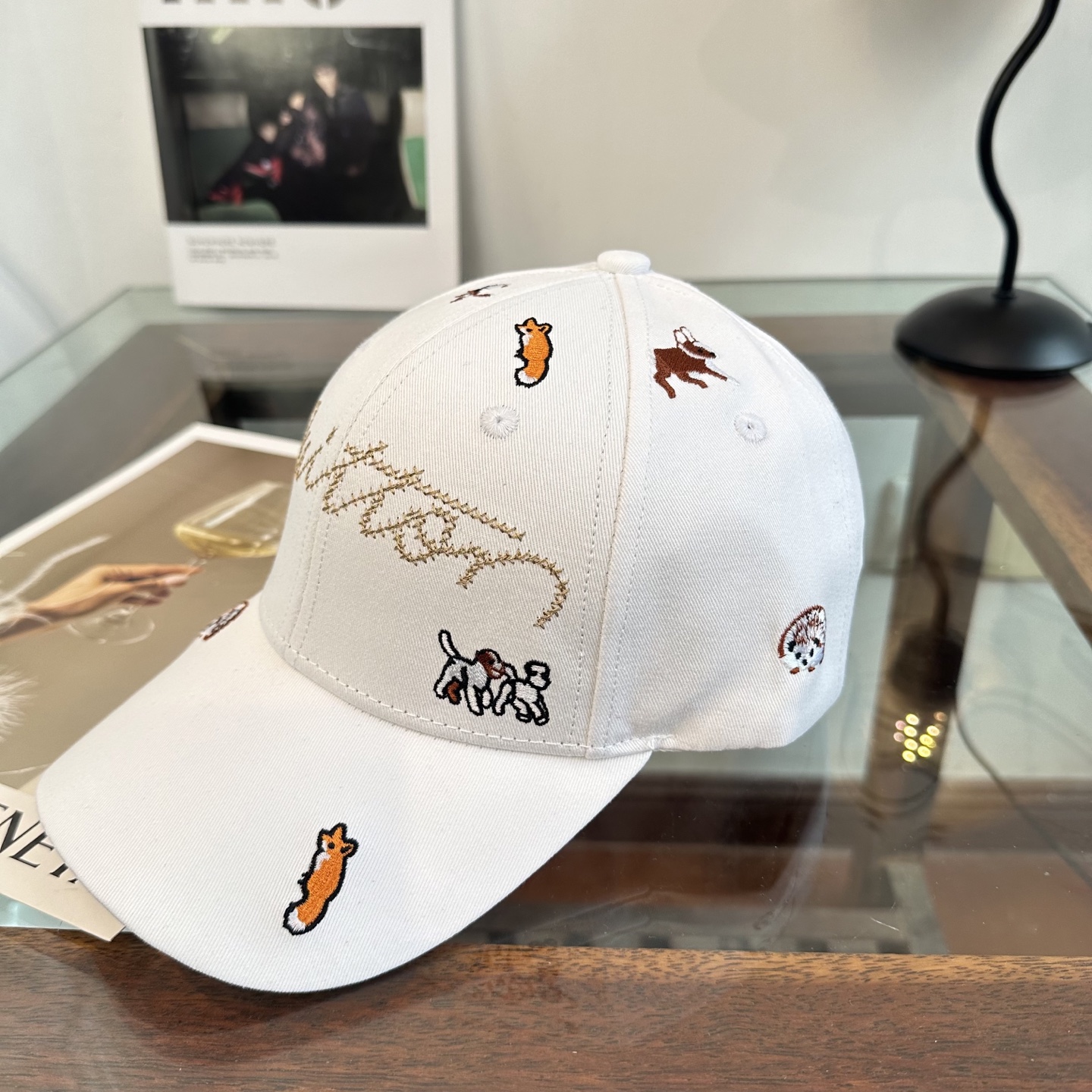 🧢路易威登棒球帽 LouisVuitton😍新款LV棒球帽，重工打造♥️高端大气，百搭款🤗男女通用！