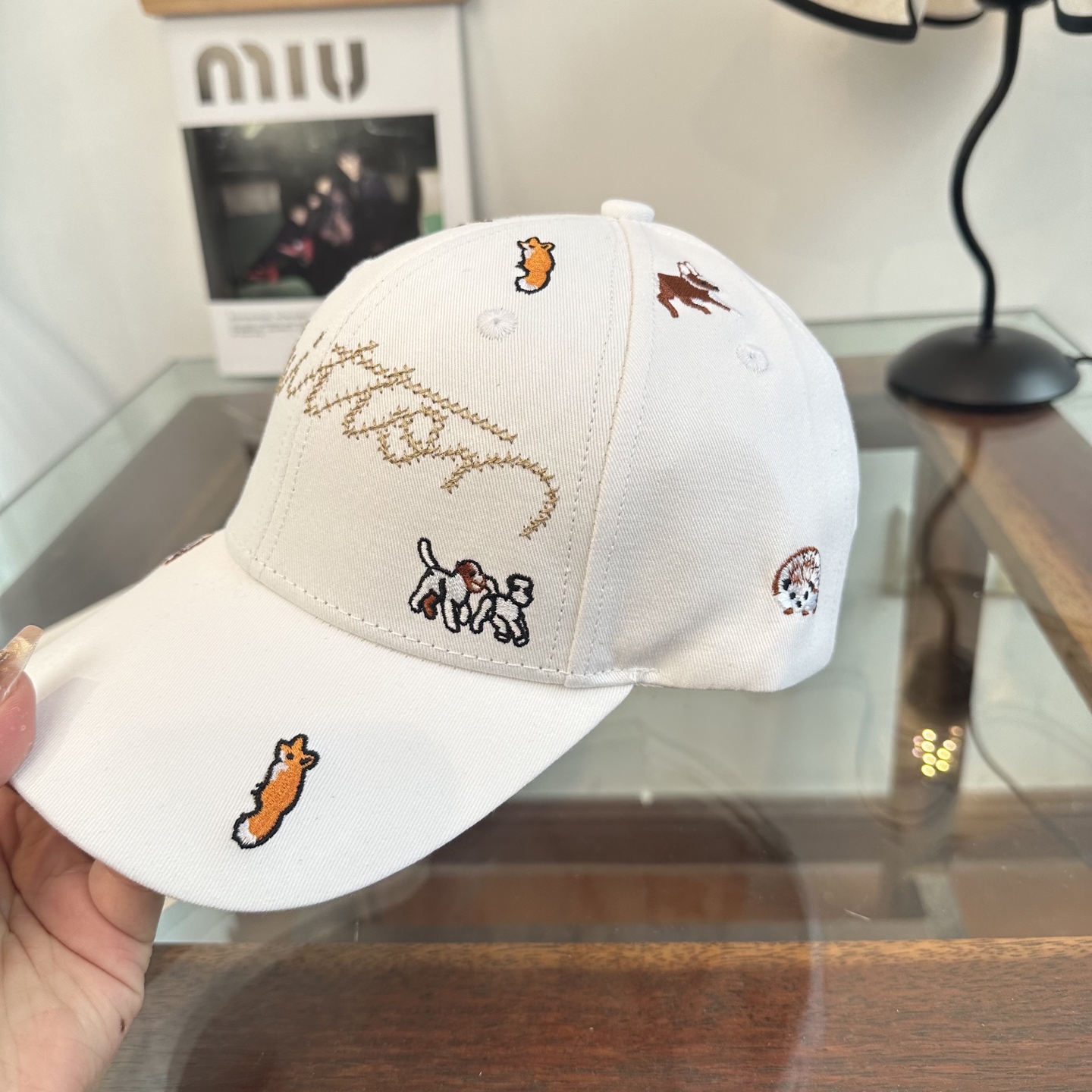 🧢路易威登棒球帽 LouisVuitton😍新款LV棒球帽，重工打造♥️高端大气，百搭款🤗男女通用！