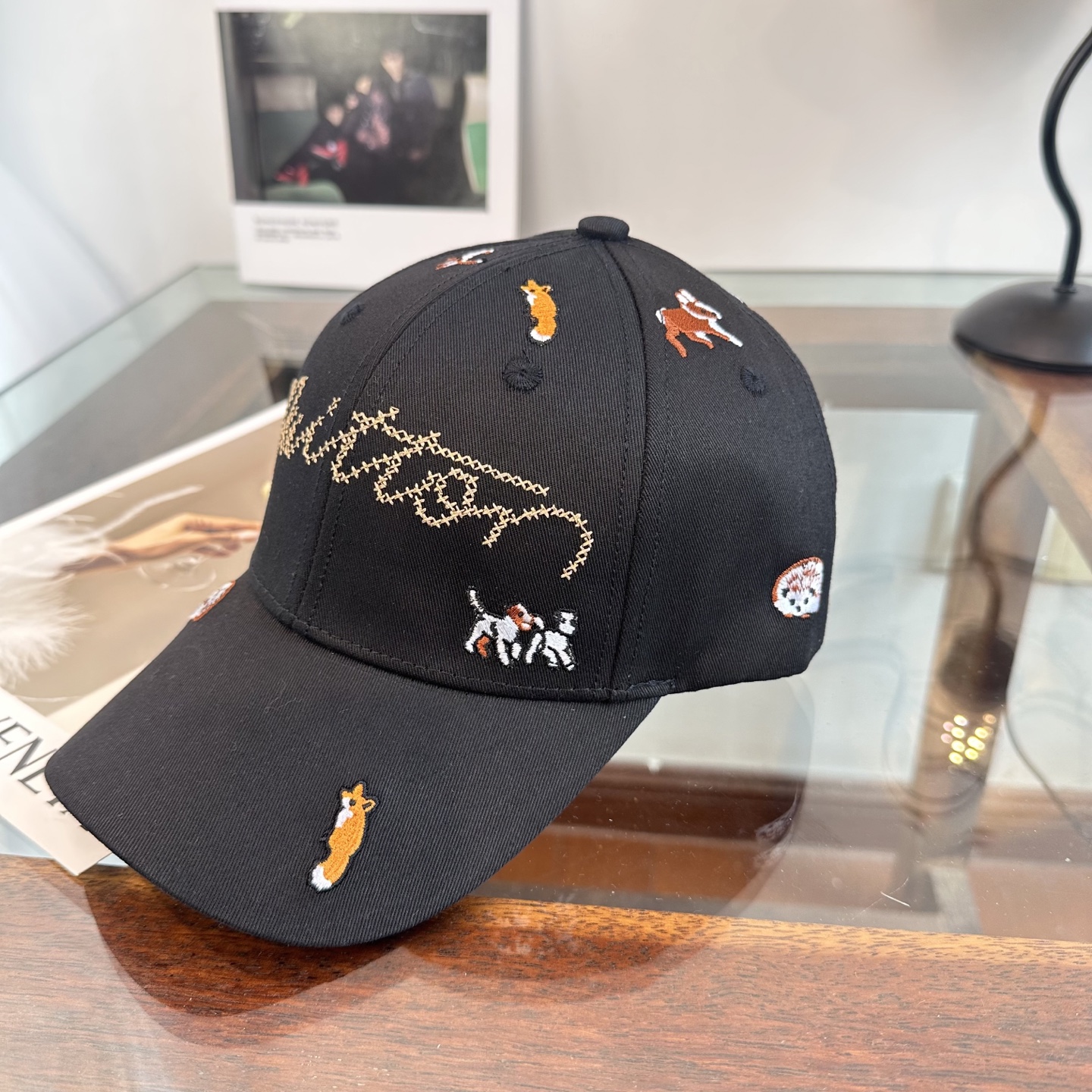 🧢路易威登棒球帽 LouisVuitton😍新款LV棒球帽，重工打造♥️高端大气，百搭款🤗男女通用！