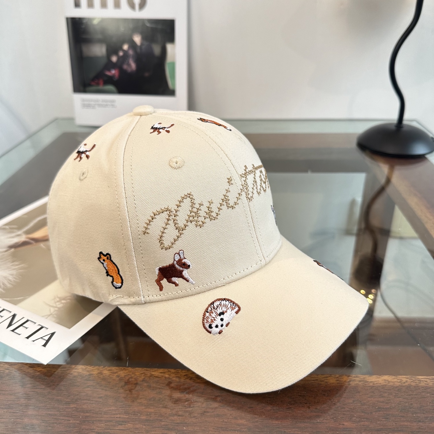 🧢路易威登棒球帽 LouisVuitton😍新款LV棒球帽，重工打造♥️高端大气，百搭款🤗男女通用！