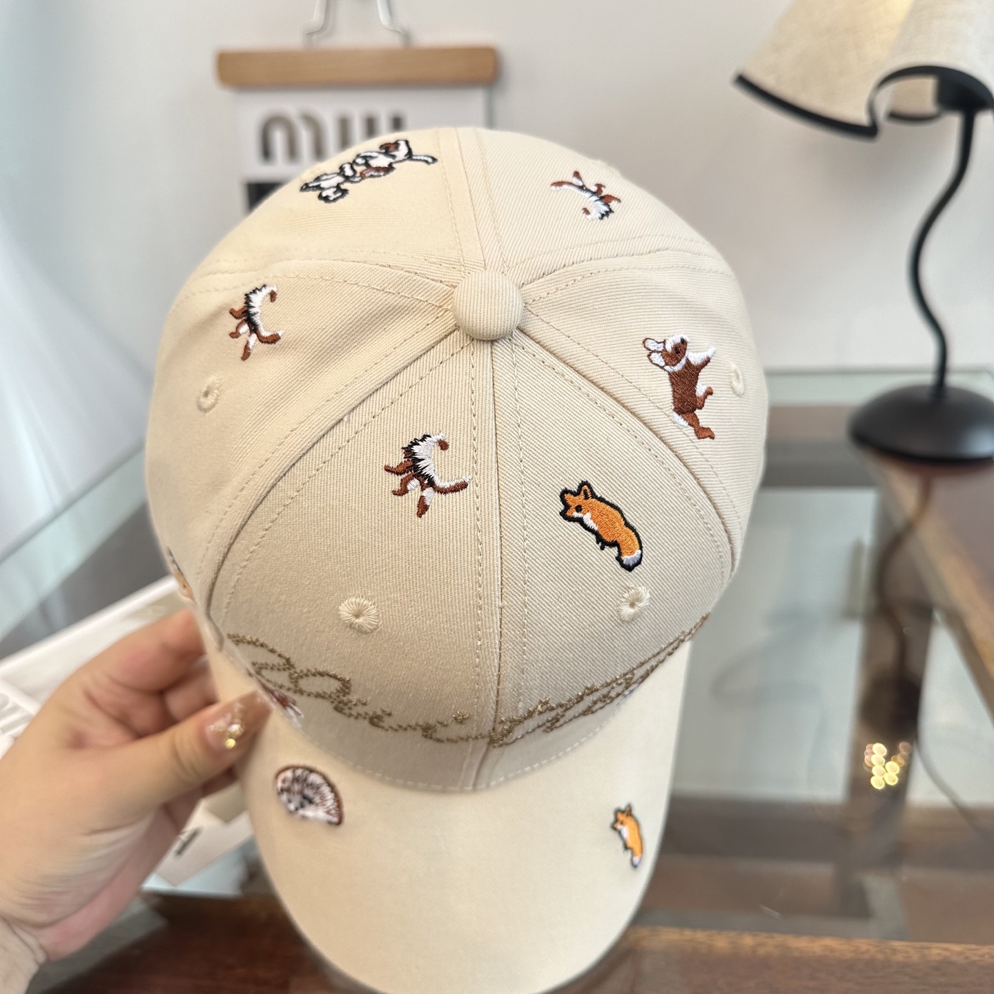 🧢路易威登棒球帽 LouisVuitton😍新款LV棒球帽，重工打造♥️高端大气，百搭款🤗男女通用！