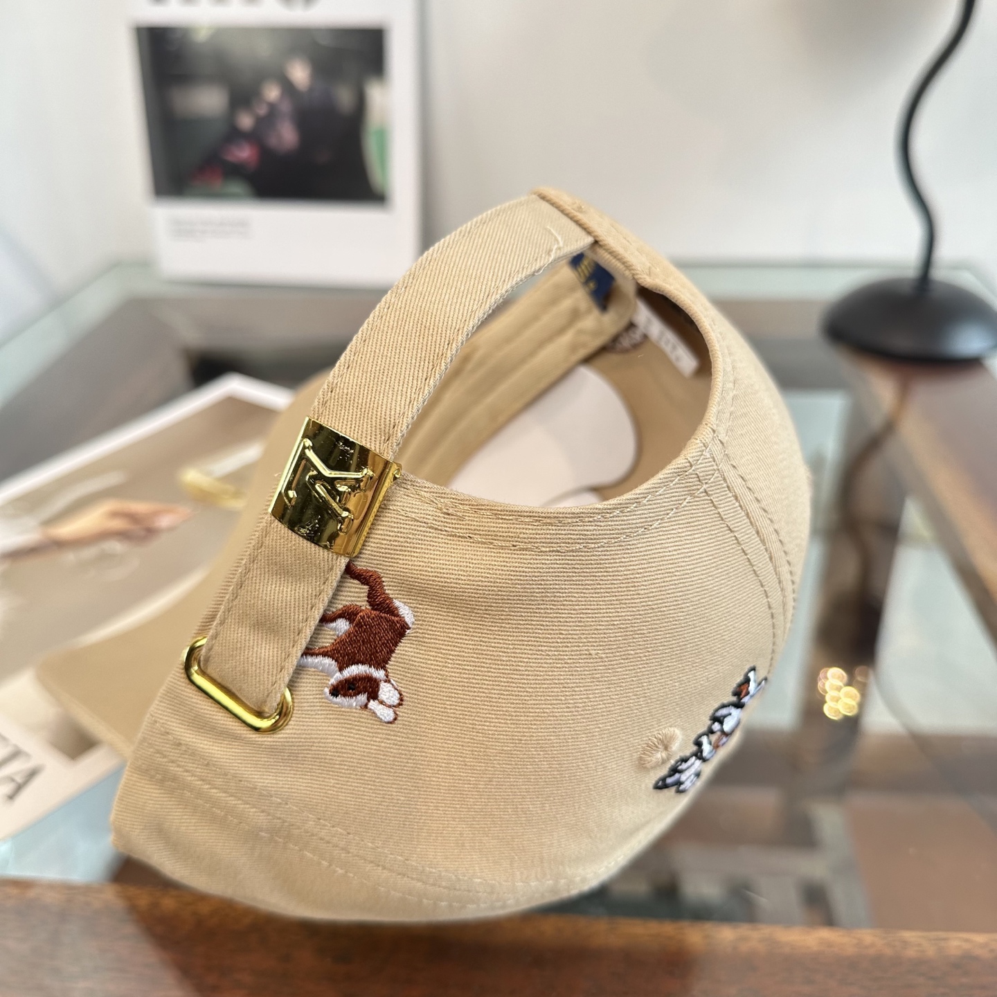 🧢路易威登棒球帽 LouisVuitton😍新款LV棒球帽，重工打造♥️高端大气，百搭款🤗男女通用！