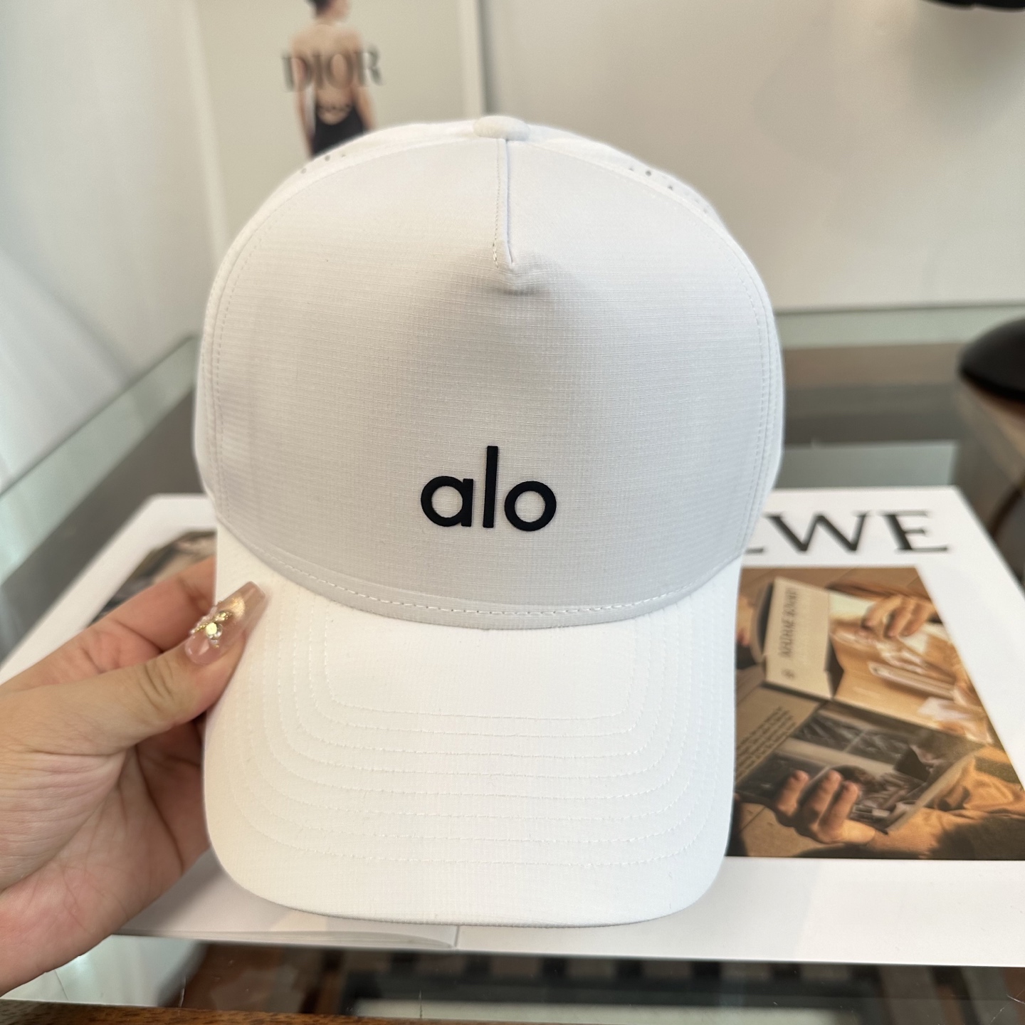 Alo 🔥爆款 新款棒球帽定制面料，简约时尚更透气，超火爆现货秒发