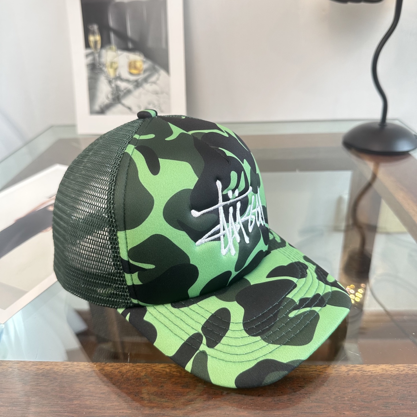 Stussy网眼 棒球帽纯色系给足街头风，时尚达人挚爱的色调精选效果超完美！细节做工无可挑剔！男女同款！