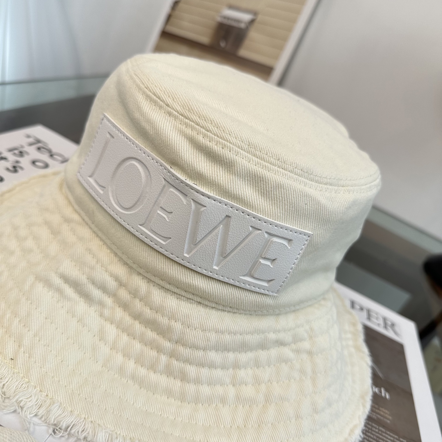 LOEWE罗意威 专柜新品渔夫帽，原单品质，内标齐全，头围57cm
