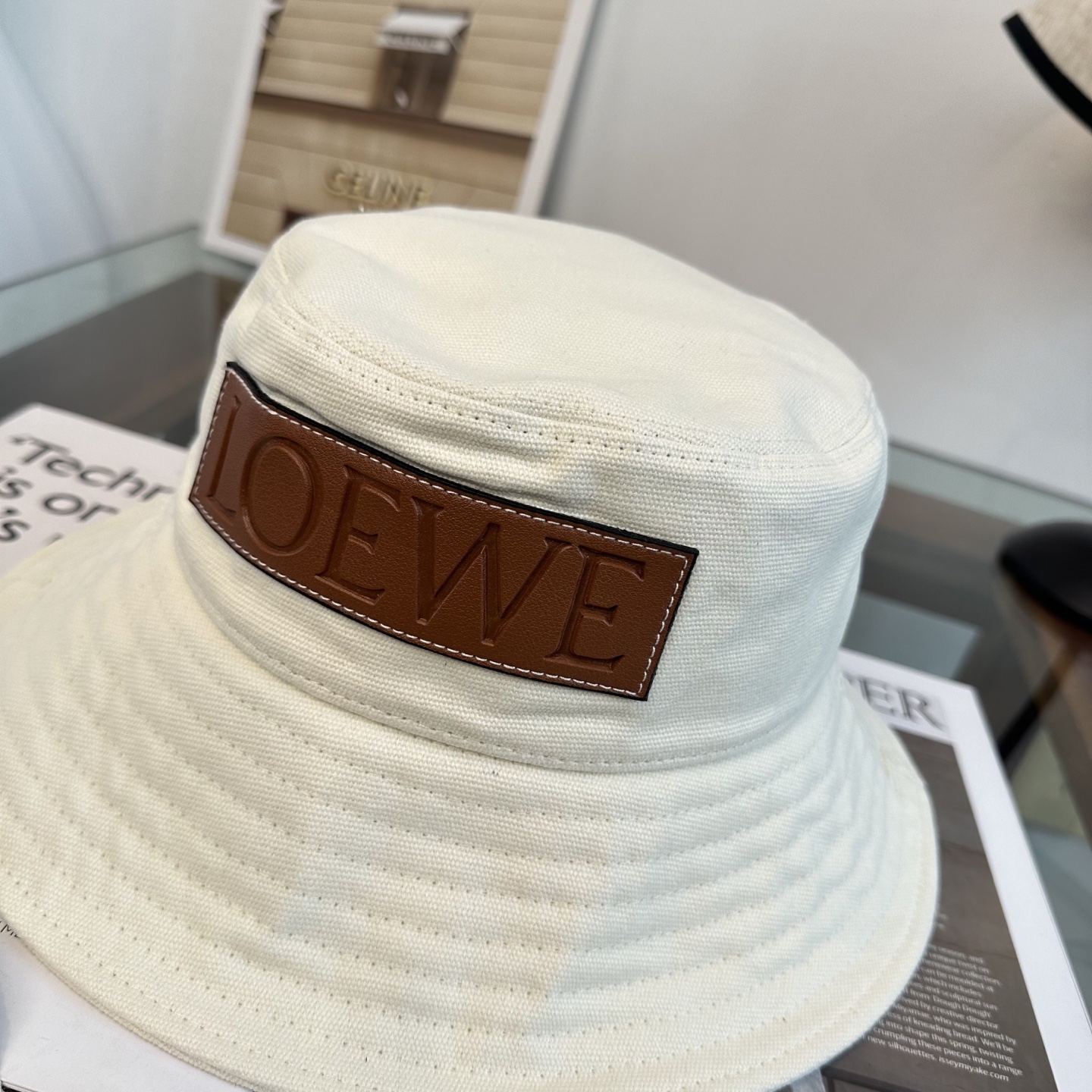 LOEWE罗意威 专柜新品渔夫帽，原单品质，内标齐全，头围57cm
