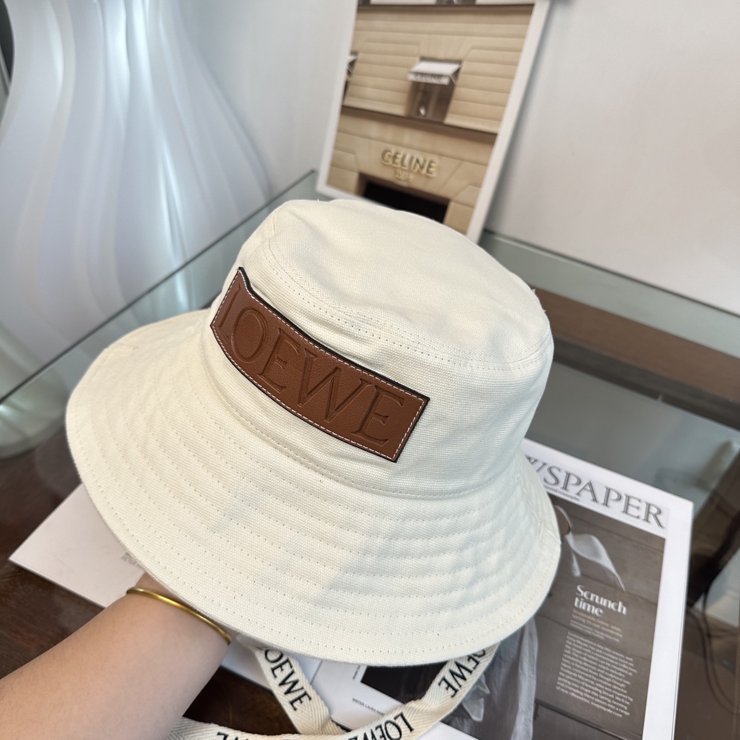 LOEWE罗意威 专柜新品渔夫帽，原单品质，内标齐全，头围57cm