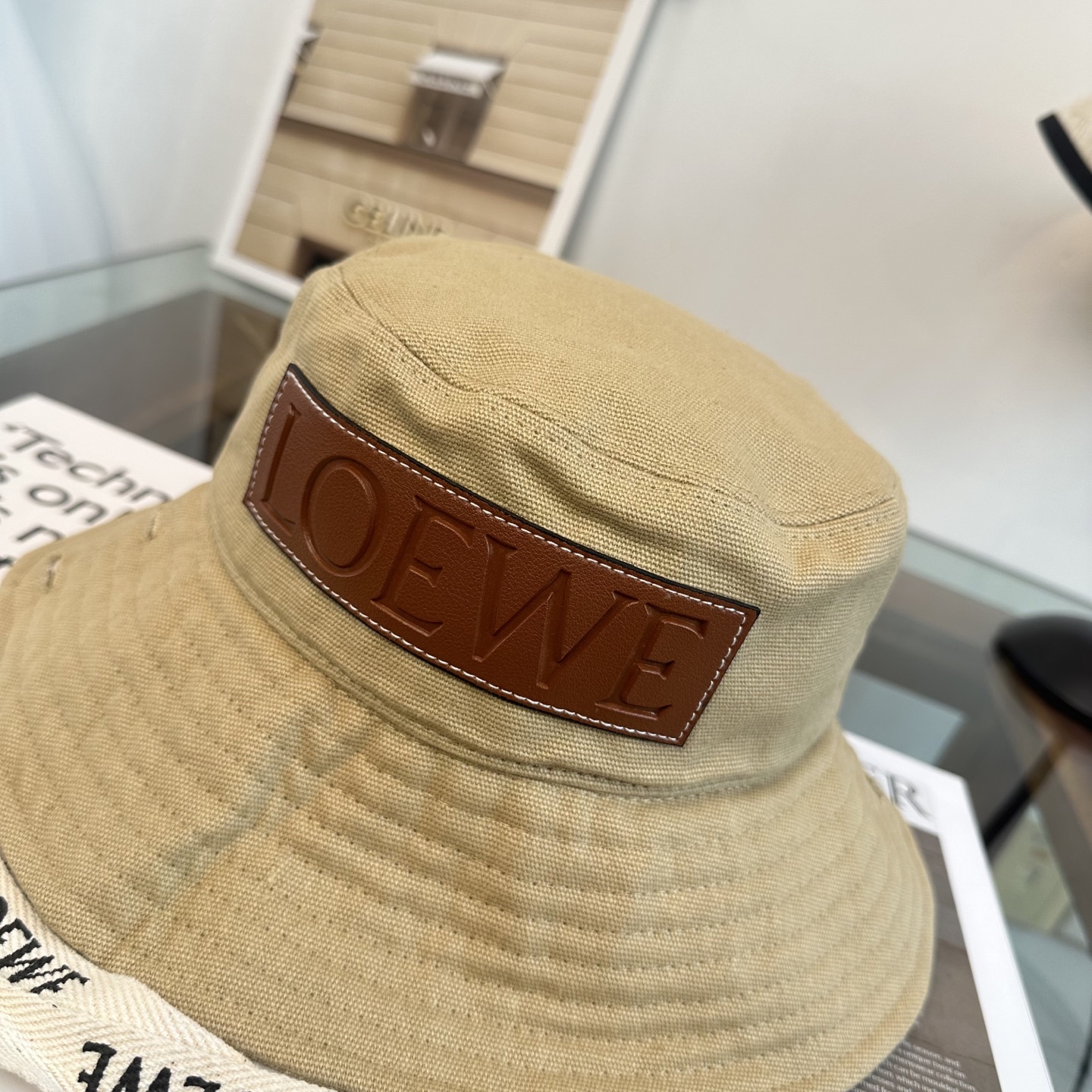 LOEWE罗意威 专柜新品渔夫帽，原单品质，内标齐全，头围57cm