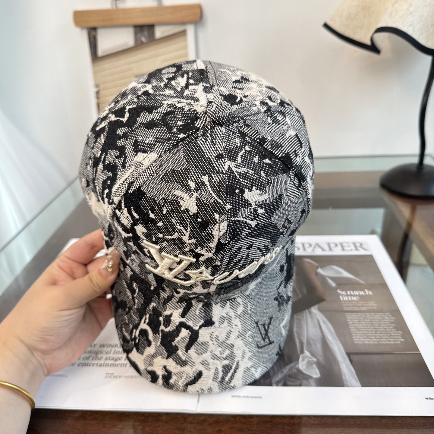 🧢路易威登棒球帽 LouisVuitton😍新款LV棒球帽，重工打造♥️高端大气，百搭款🤗男女通用！