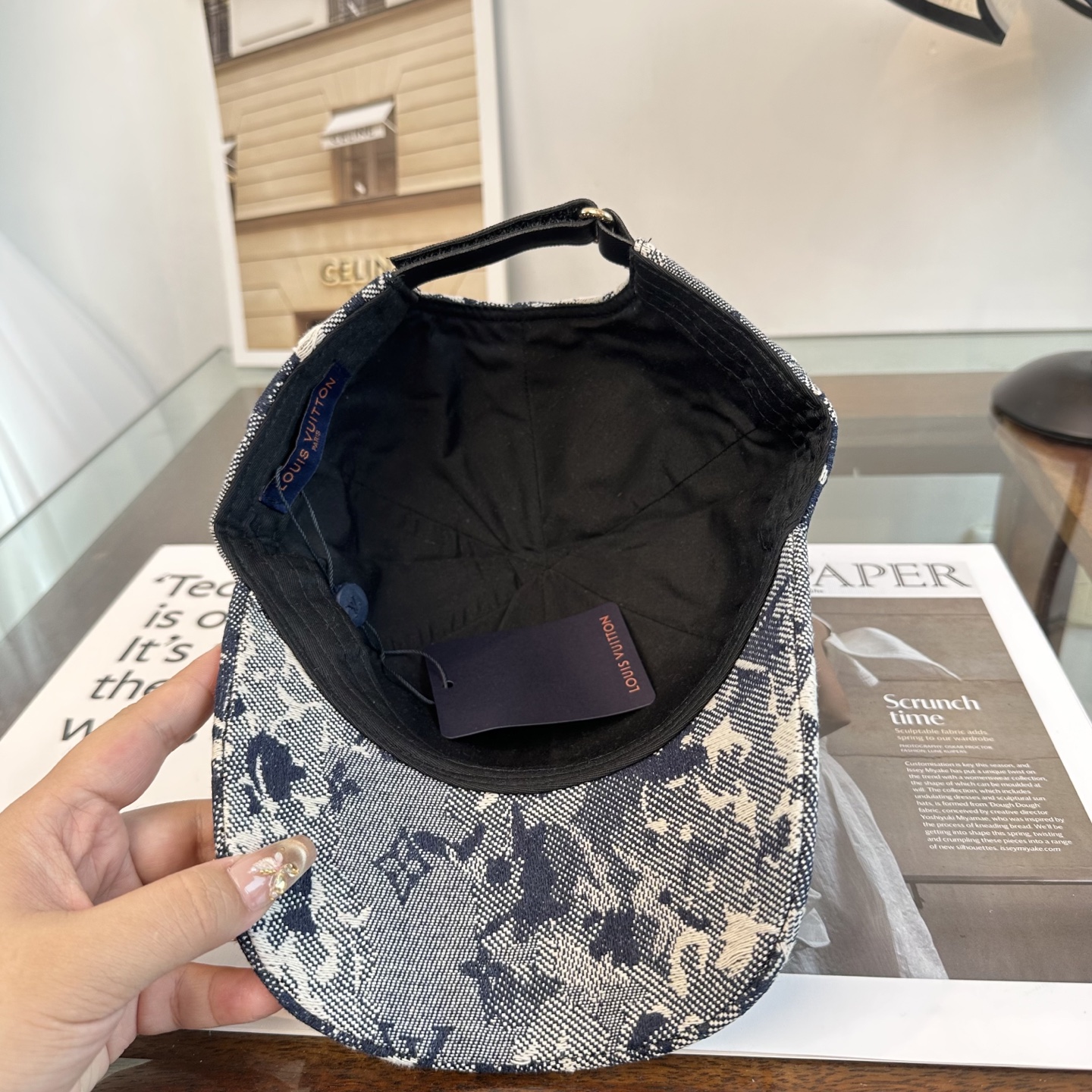 🧢路易威登棒球帽 LouisVuitton😍新款LV棒球帽，重工打造♥️高端大气，百搭款🤗男女通用！