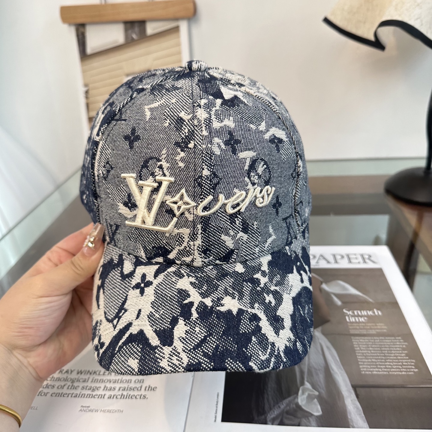 🧢路易威登棒球帽 LouisVuitton😍新款LV棒球帽，重工打造♥️高端大气，百搭款🤗男女通用！