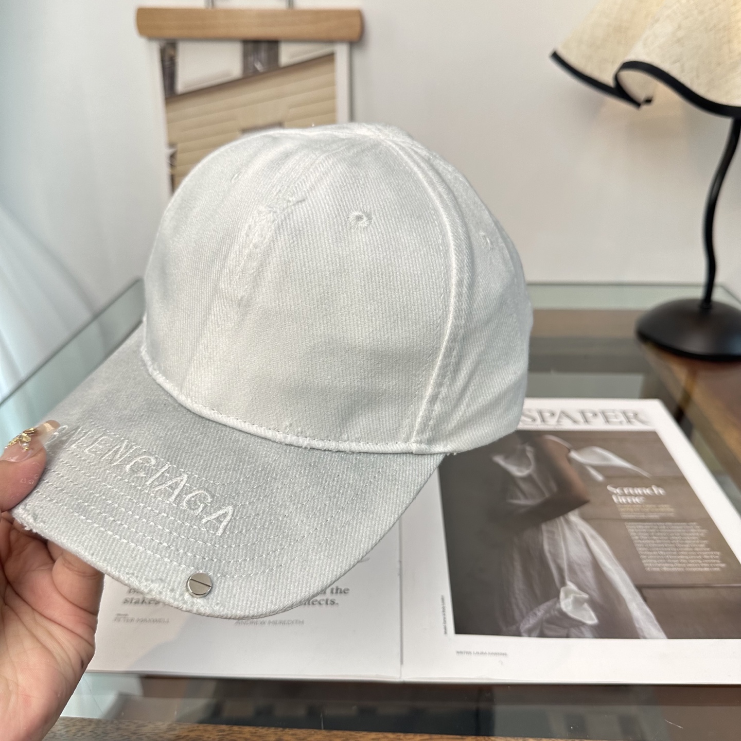 新品Balenciaga 巴黎世家字母新款棒球帽现货秒发🧢简约时尚超级无敌好看的帽子！情侣款！