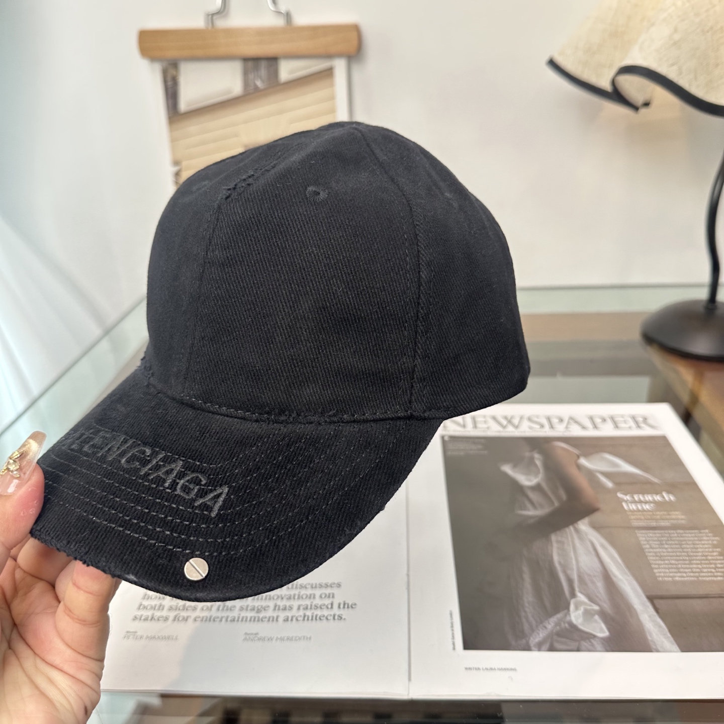 新品Balenciaga 巴黎世家字母新款棒球帽现货秒发🧢简约时尚超级无敌好看的帽子！情侣款！