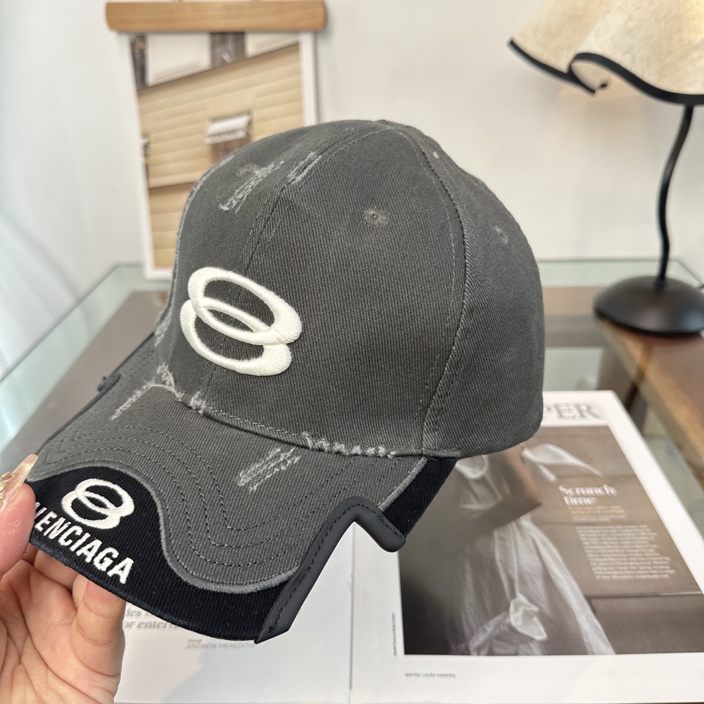 新品Balenciaga 巴黎世家字母新款棒球帽现货秒发🧢简约时尚超级无敌好看的帽子！情侣款！