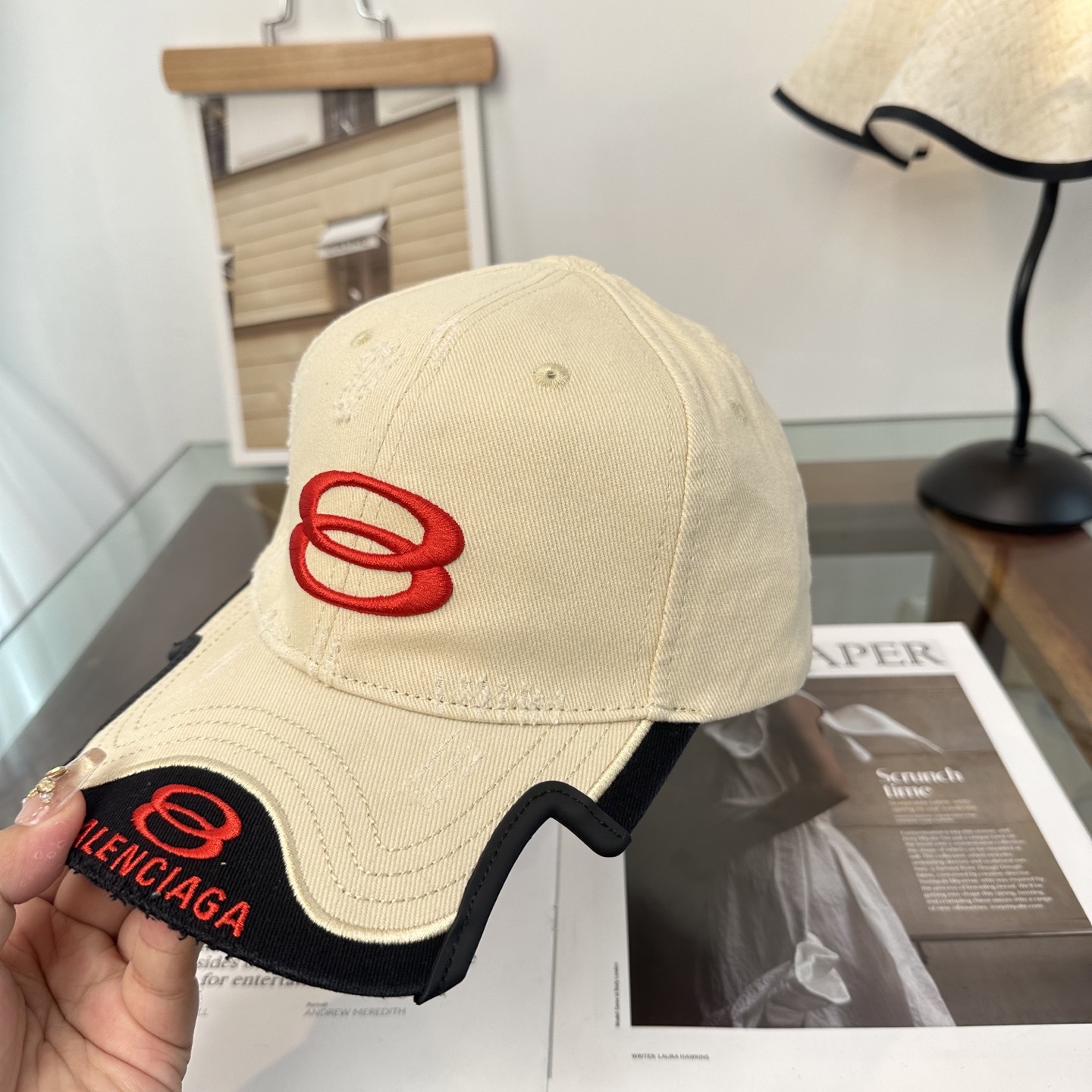 新品Balenciaga 巴黎世家字母新款棒球帽现货秒发🧢简约时尚超级无敌好看的帽子！情侣款！